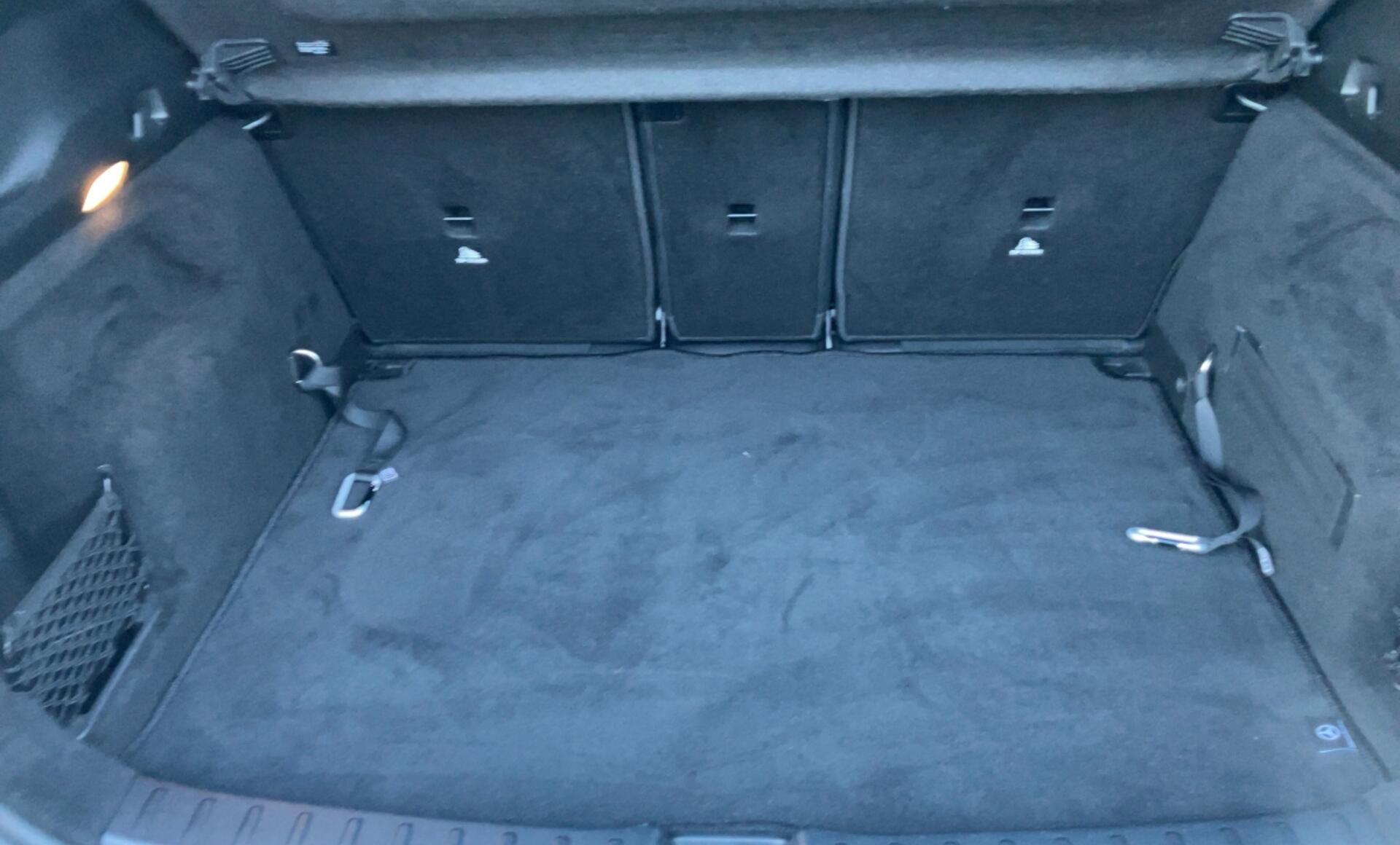 Mercedes-Benz - GLA 250e AMG Line