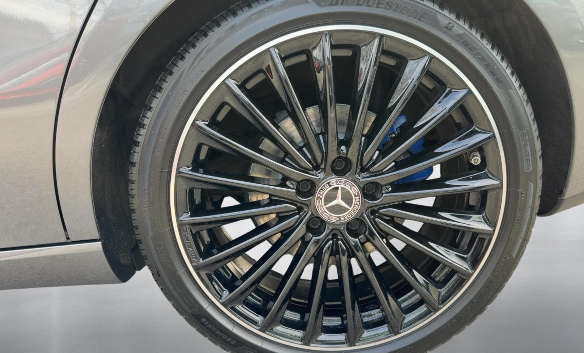 Mercedes-Benz - CLA 220 4MATIC Coupé