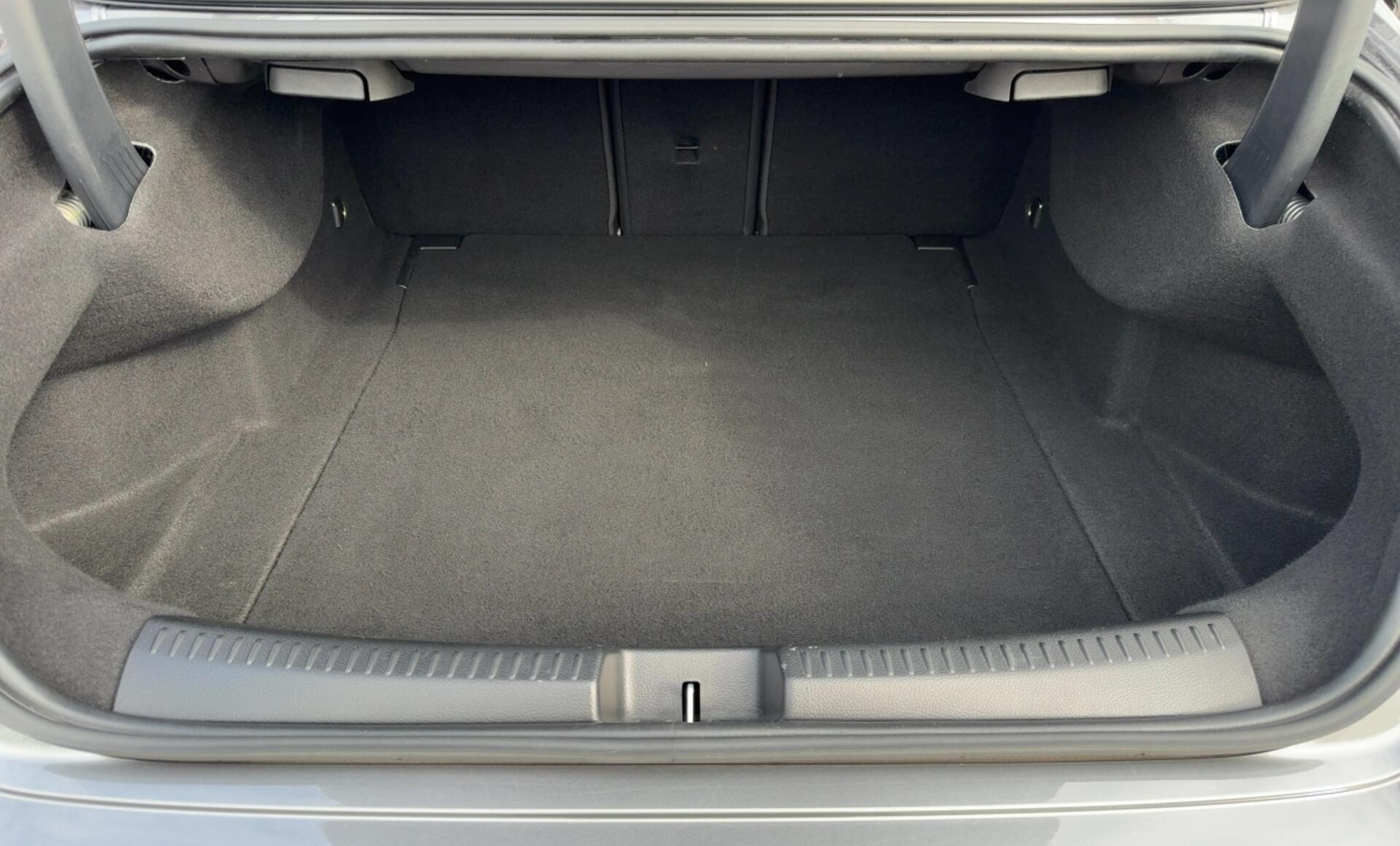 Mercedes-Benz - CLA 220 4MATIC Coupé