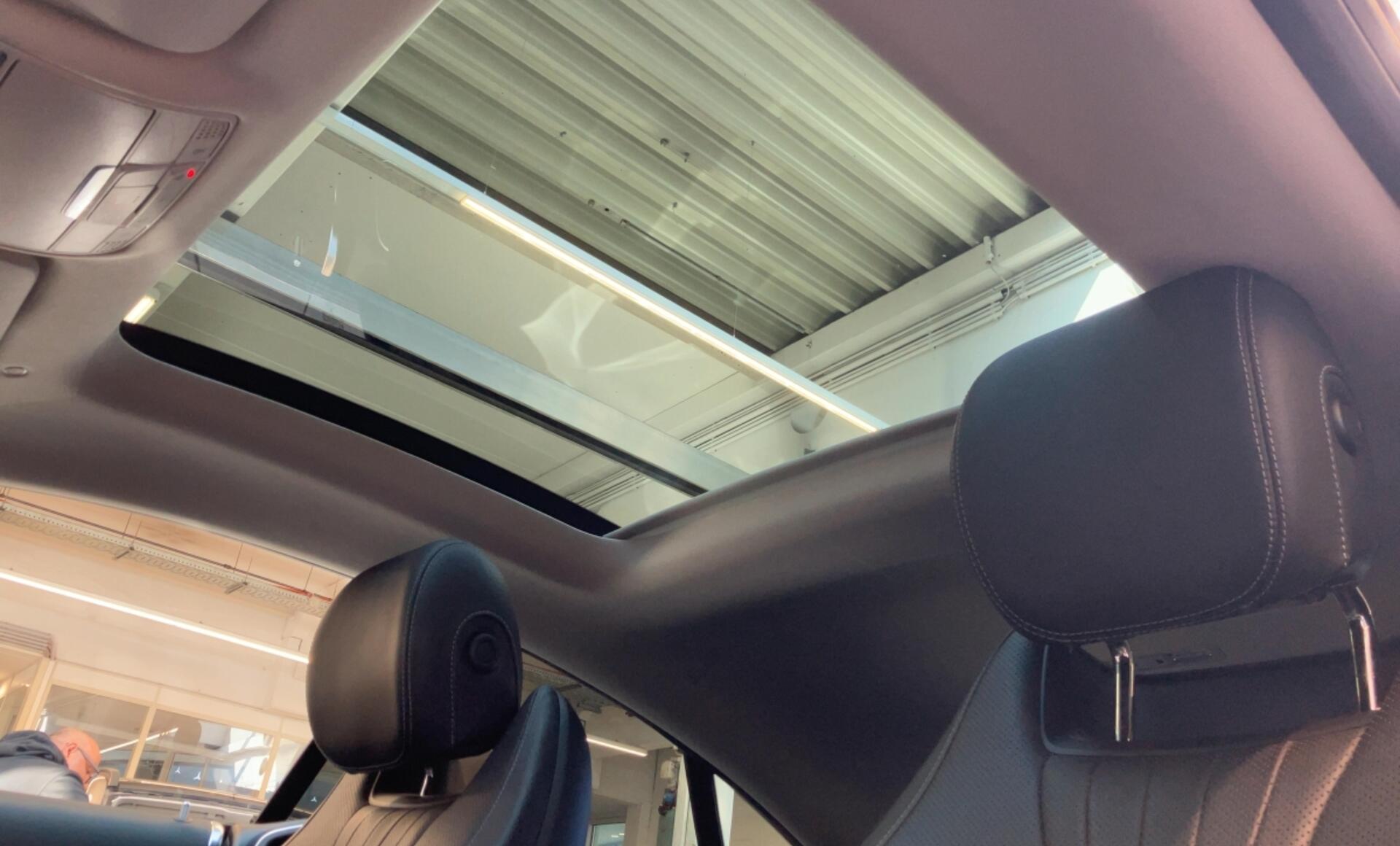 Mercedes-Benz - E 220 d 4MATIC Coupé