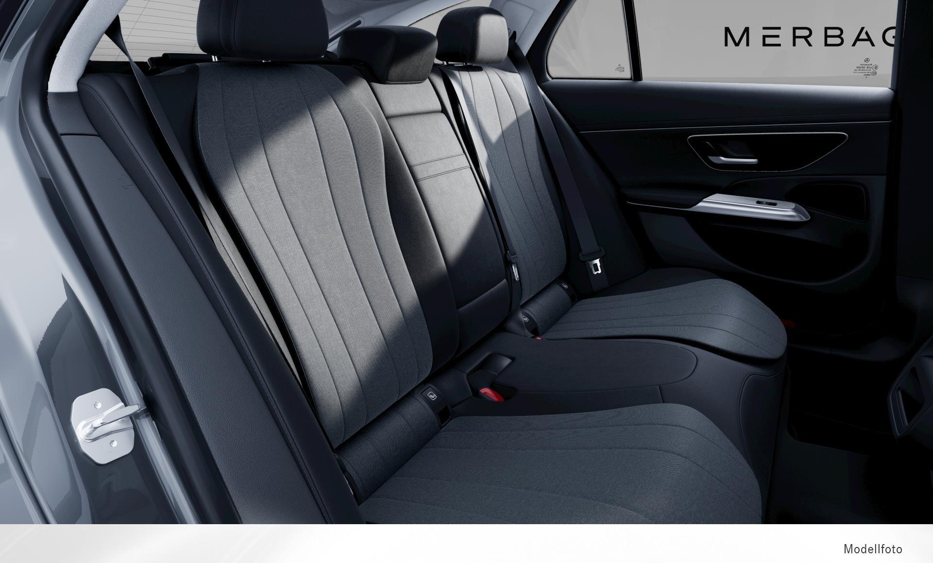 Mercedes-Benz - E 300 de 4MATIC T-Modell