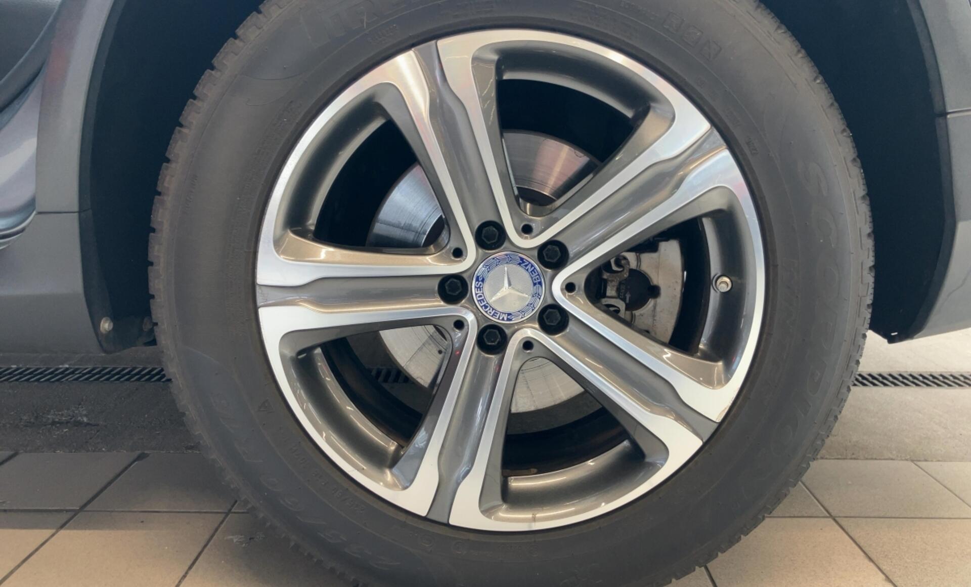 Mercedes-Benz - GLC 250 d 4MATIC