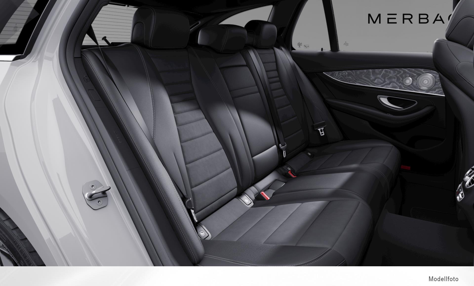 Mercedes-Benz - E 300 de 4MATIC T-Modell