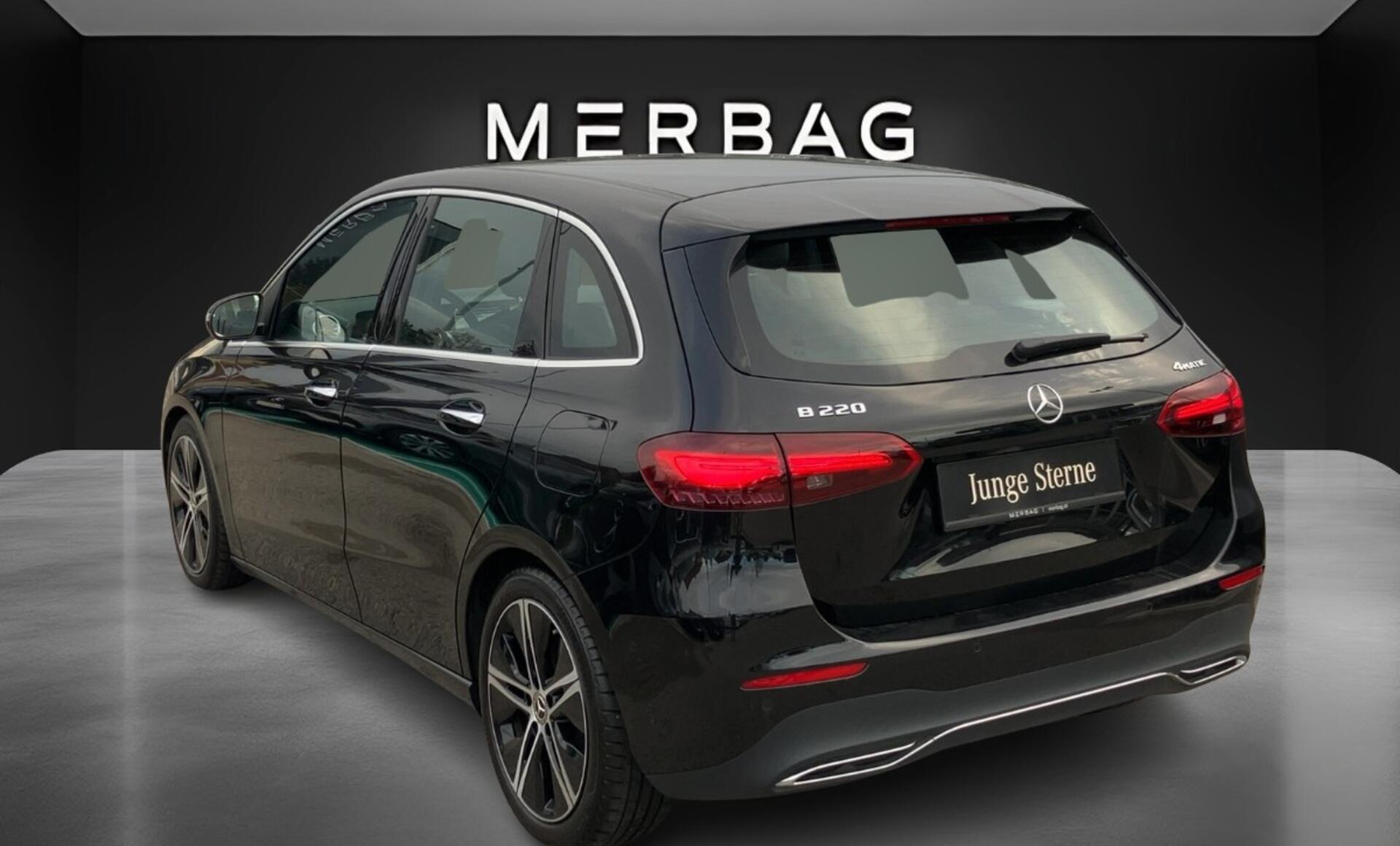 Mercedes-Benz - B 220 4MATIC