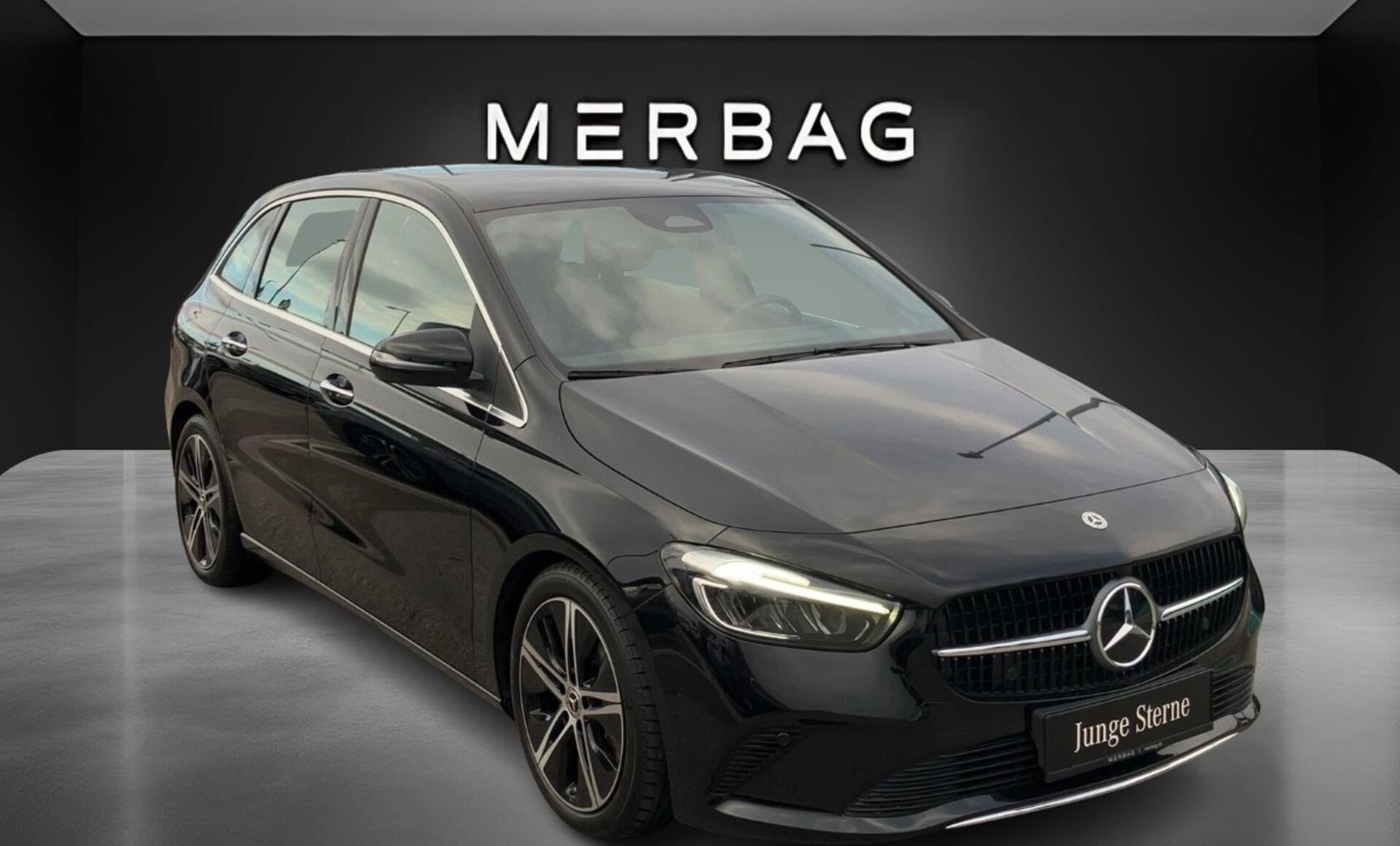 Mercedes-Benz - B 220 4MATIC