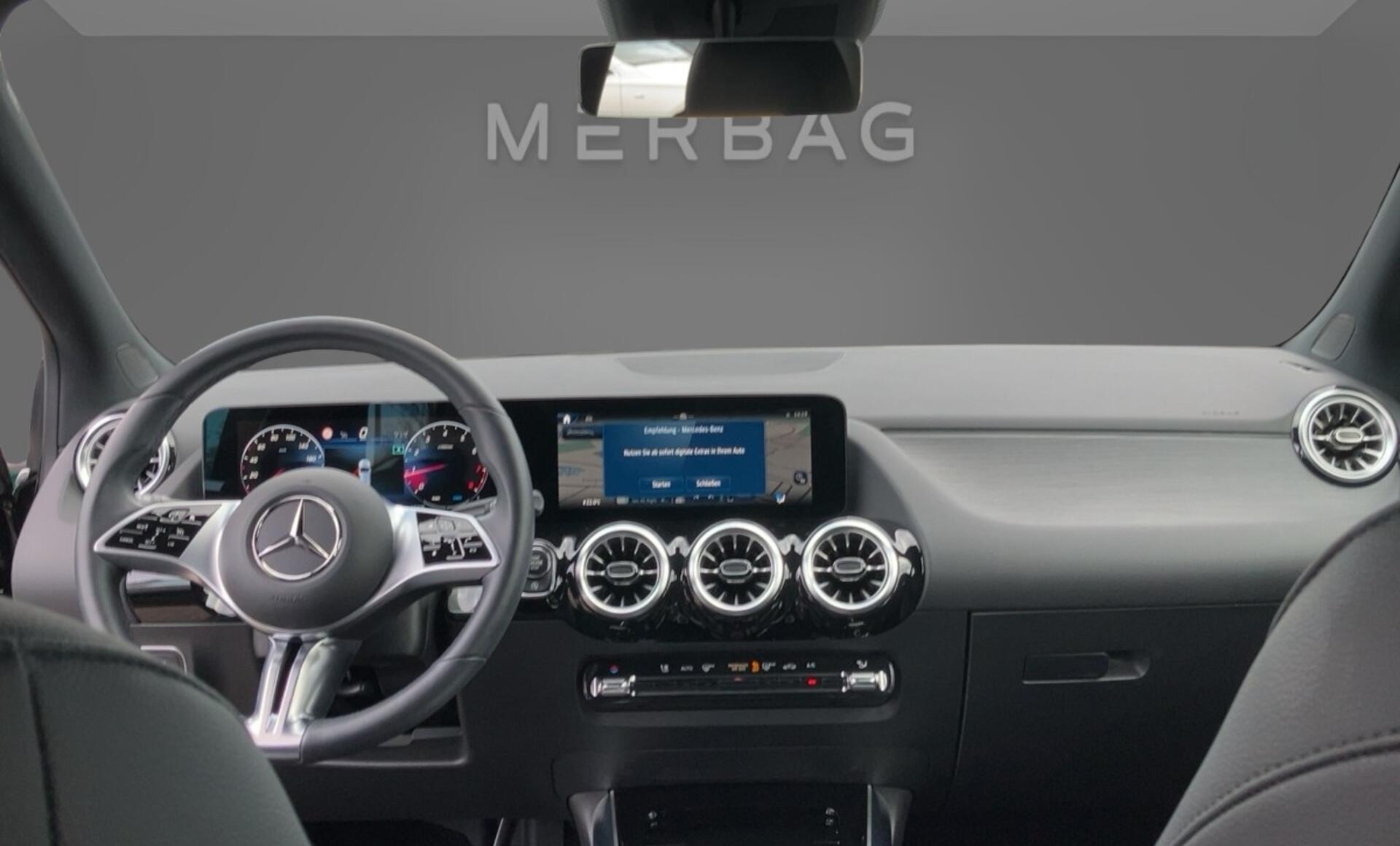 Mercedes-Benz - B 220 4MATIC