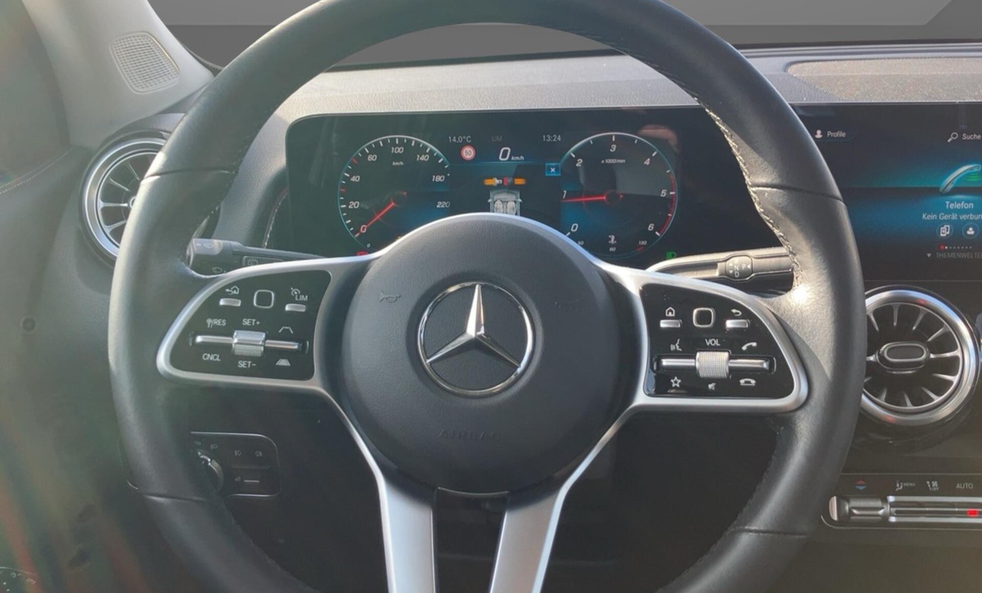 Mercedes-Benz - GLB 200 d