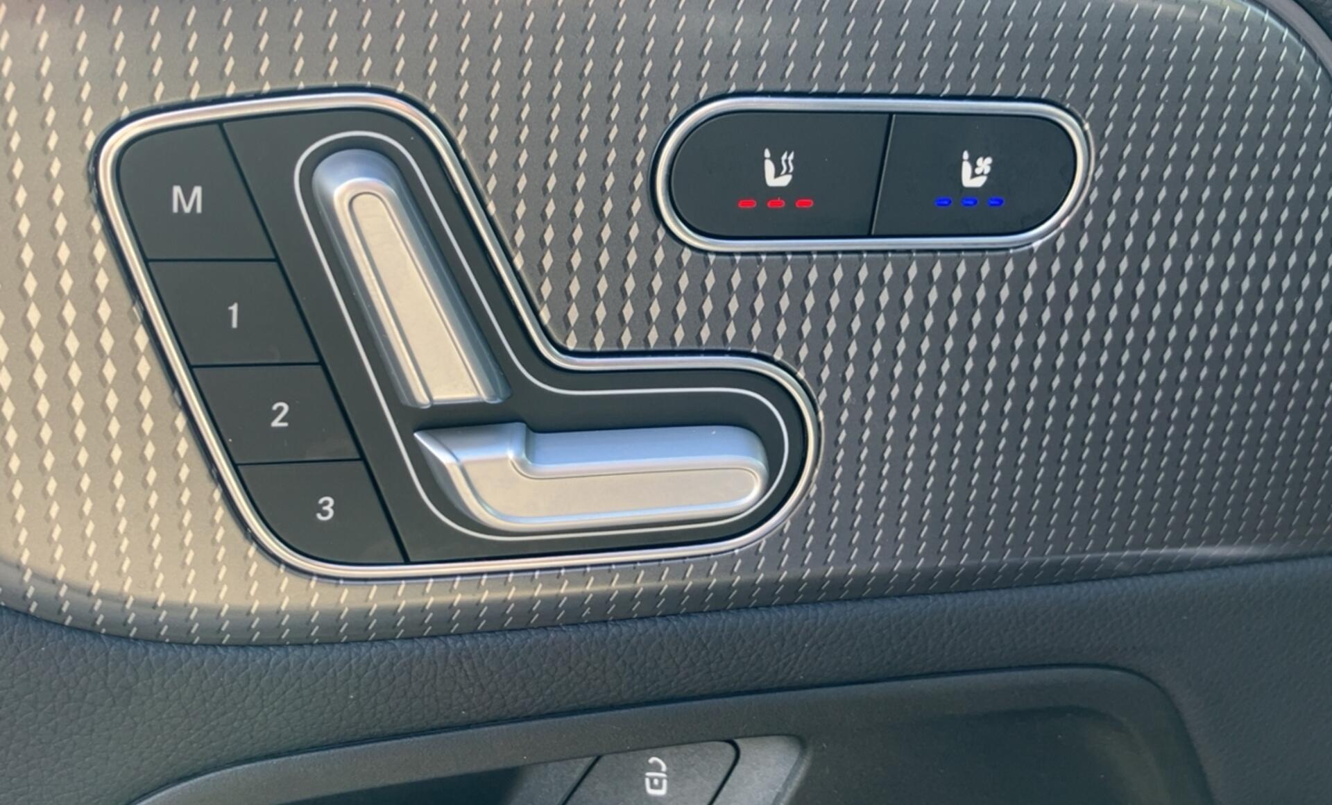 Mercedes-Benz - GLB 200 d