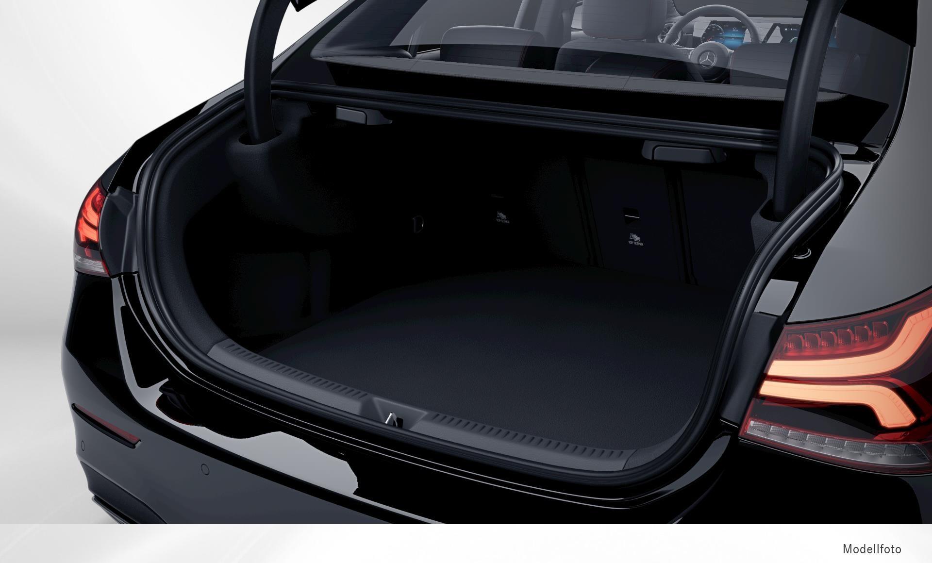 Mercedes-Benz - A 250 e Limousine