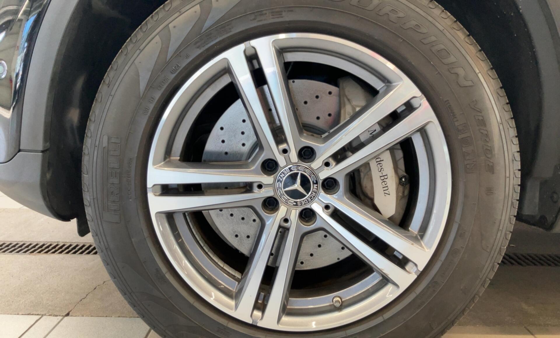 Mercedes-Benz - GLC 300 e 4MATIC