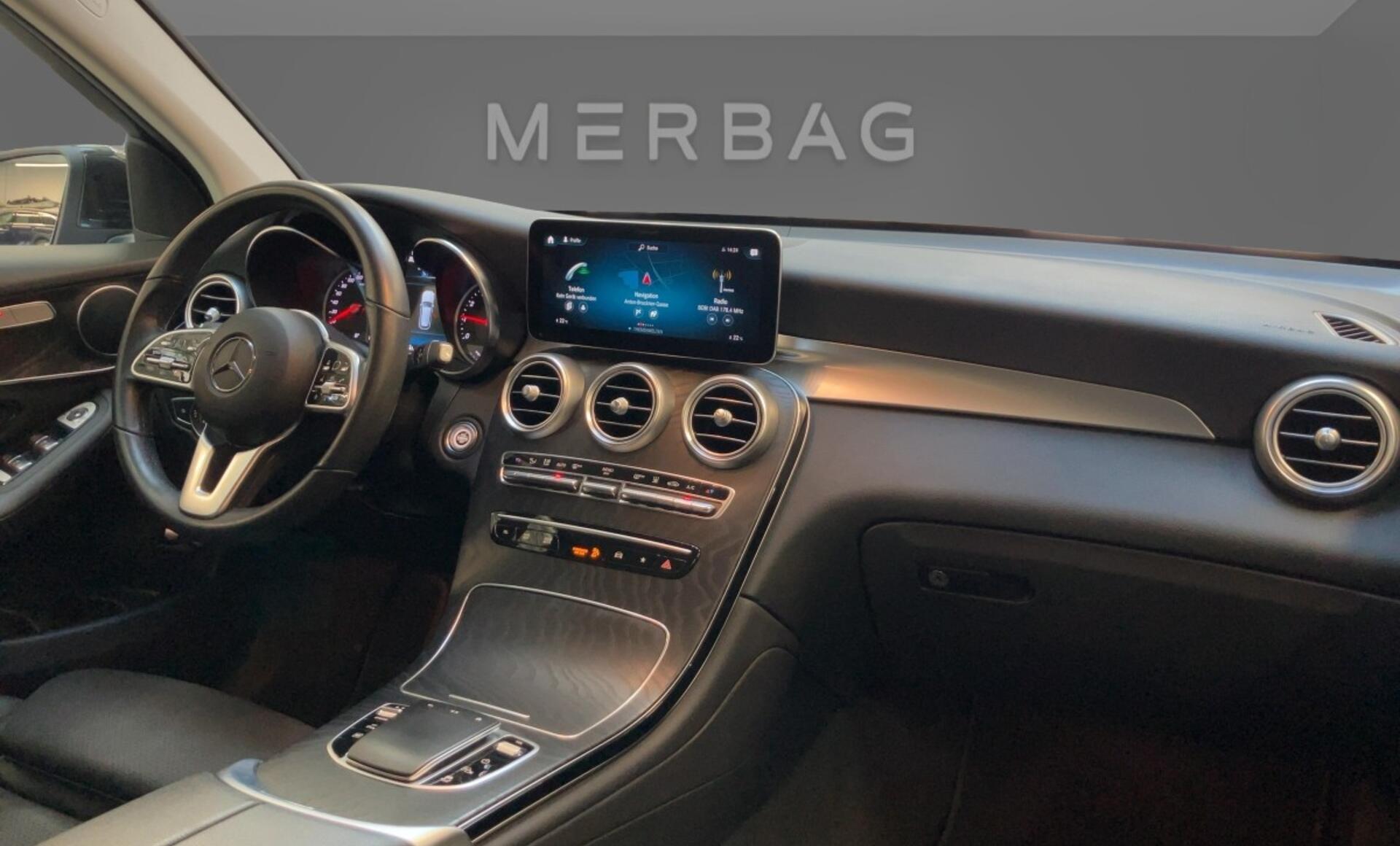 Mercedes-Benz - GLC 300 e 4MATIC