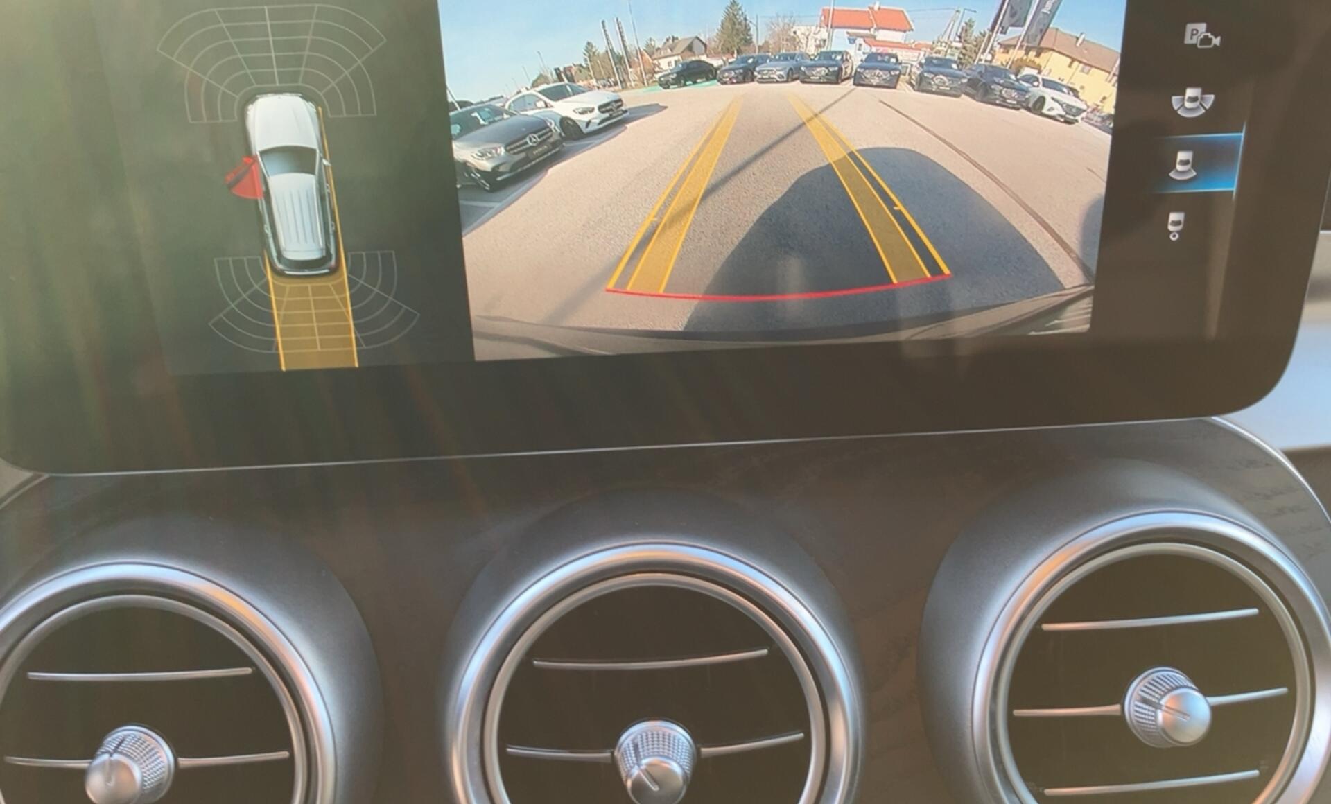 Mercedes-Benz - GLC 300 e 4MATIC