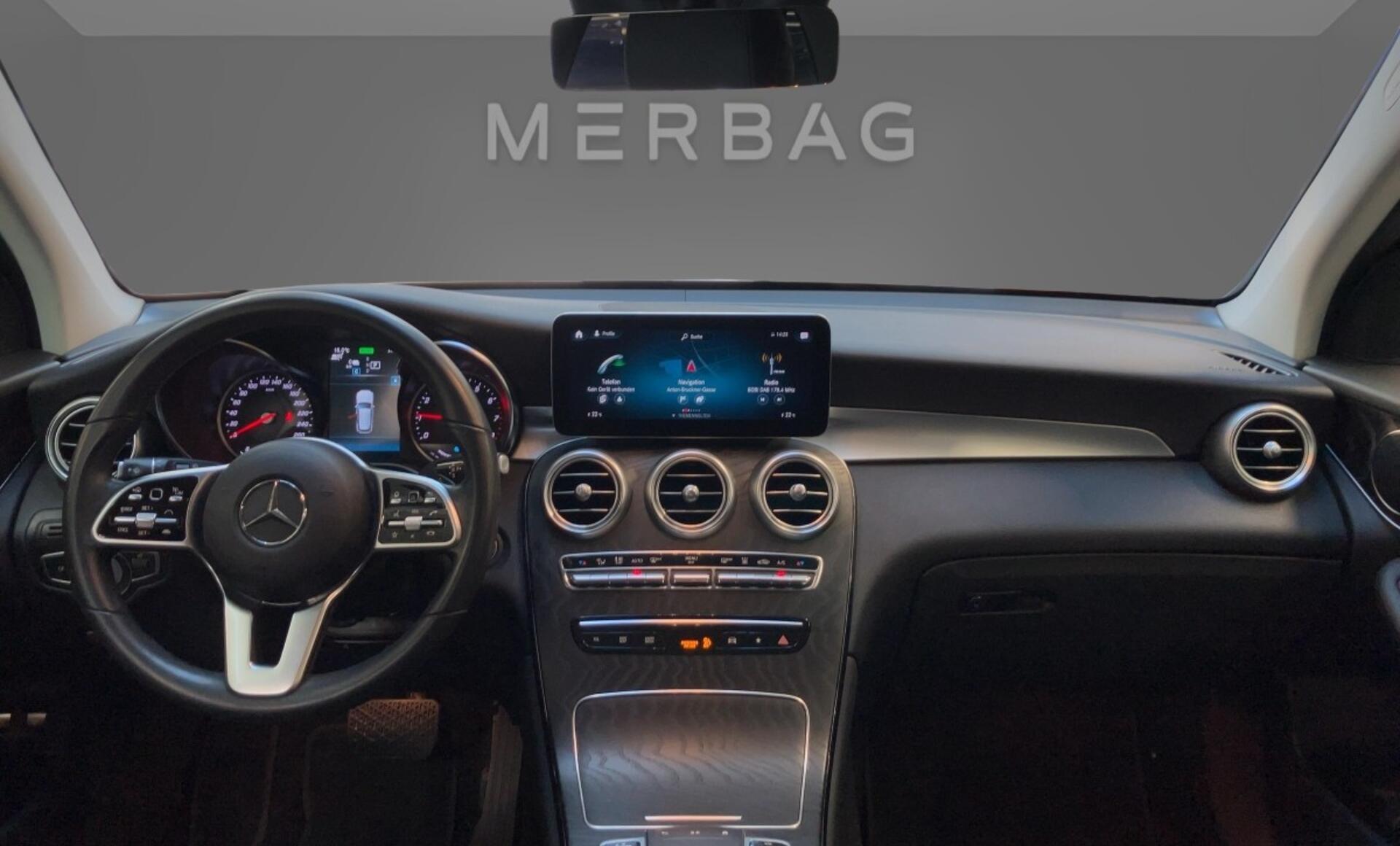 Mercedes-Benz - GLC 300 e 4MATIC