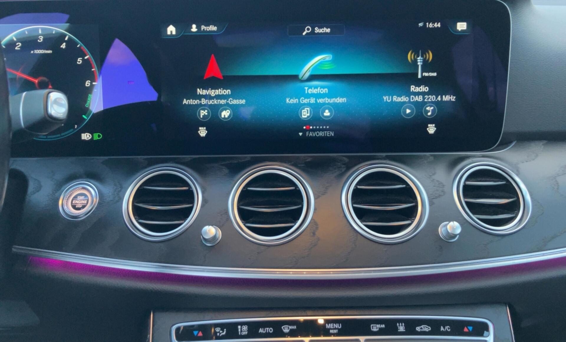 Mercedes-Benz - E 300 de T-Modell