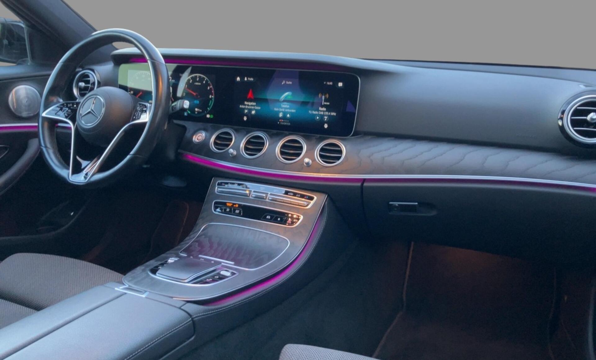 Mercedes-Benz - E 300 de T-Modell