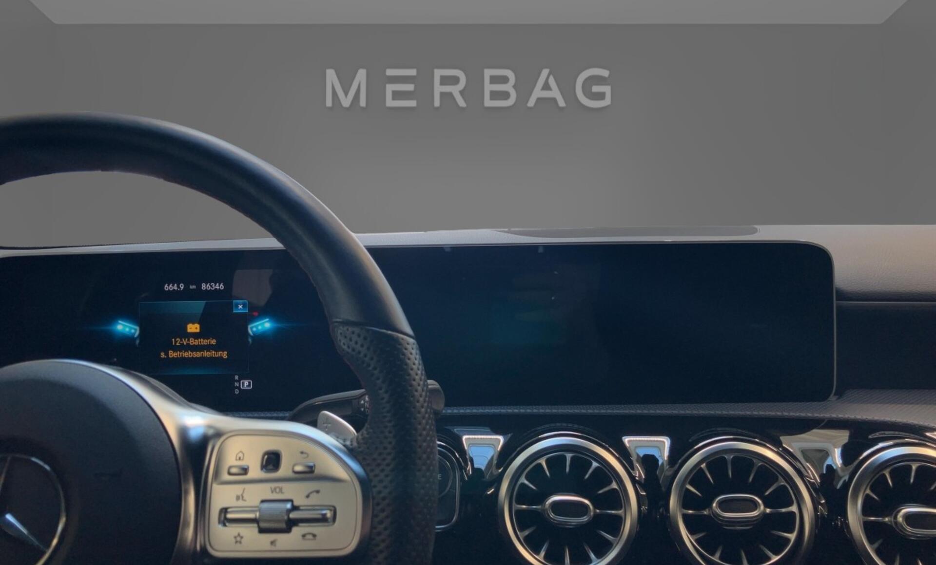 Mercedes-Benz - A 200 Kompaktlimousine AMG Line