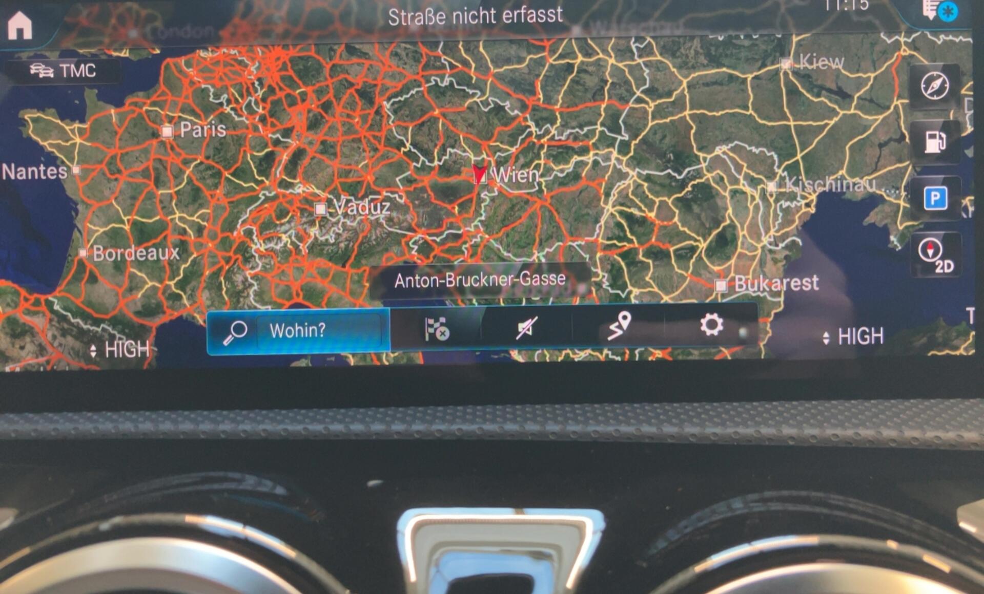 Mercedes-Benz - A 200 Kompaktlimousine AMG Line