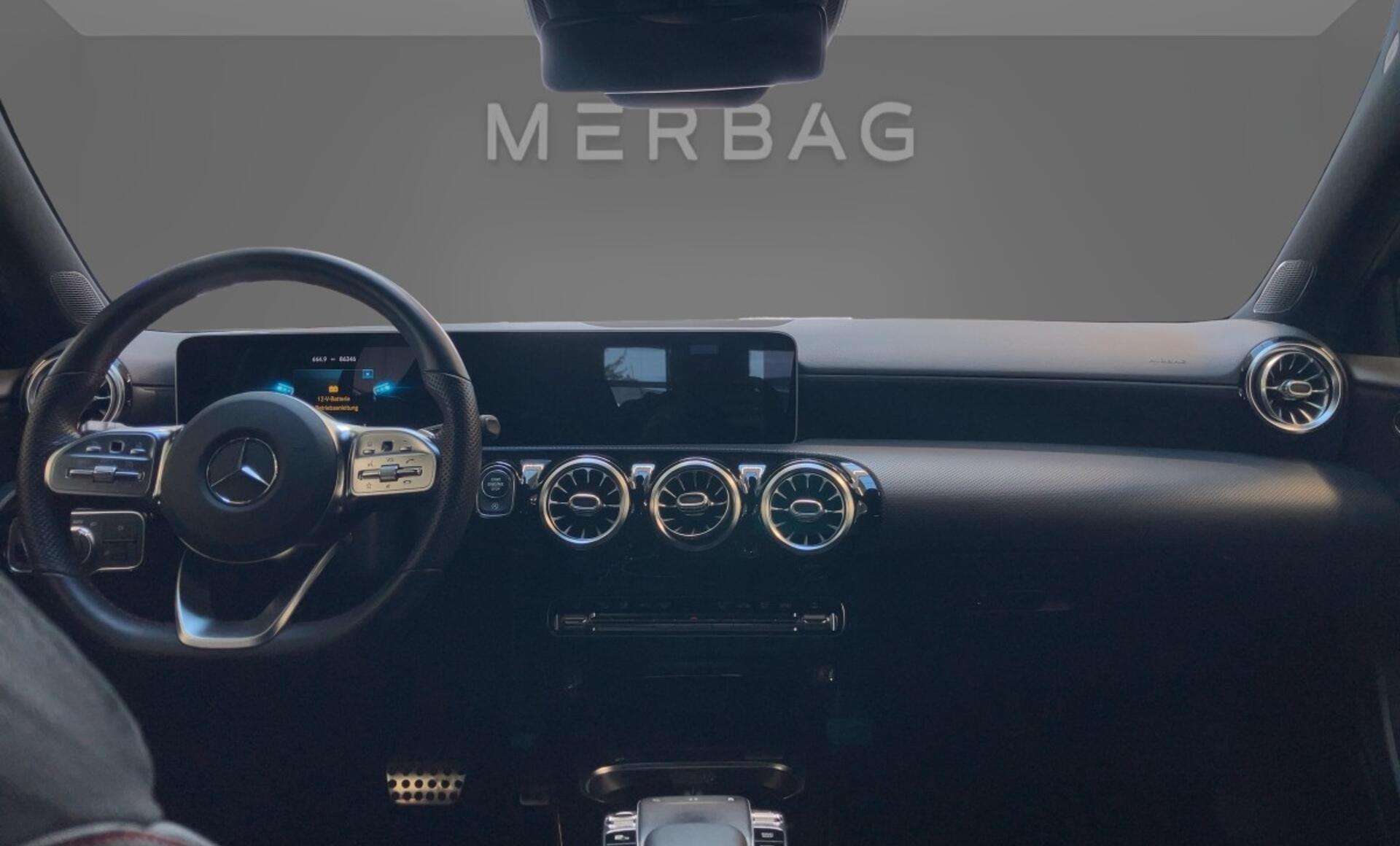 Mercedes-Benz - A 200 Kompaktlimousine AMG Line