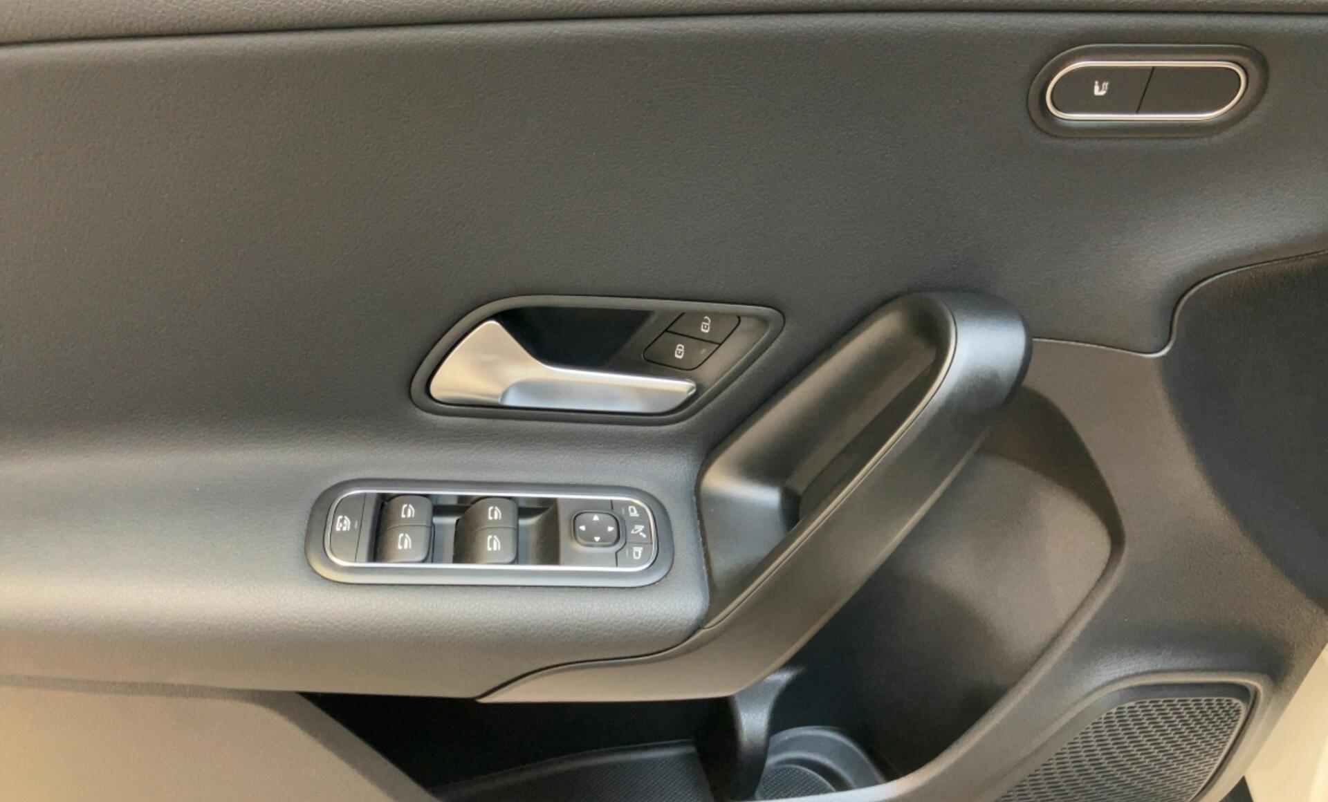 Mercedes-Benz - A 180 d Kompaktlimousine Österreich-Edition