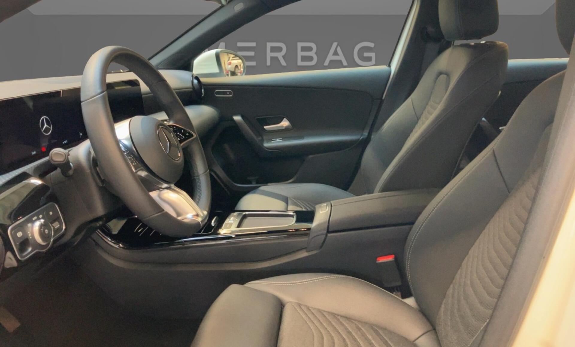 Mercedes-Benz - A 180 d Kompaktlimousine Österreich-Edition