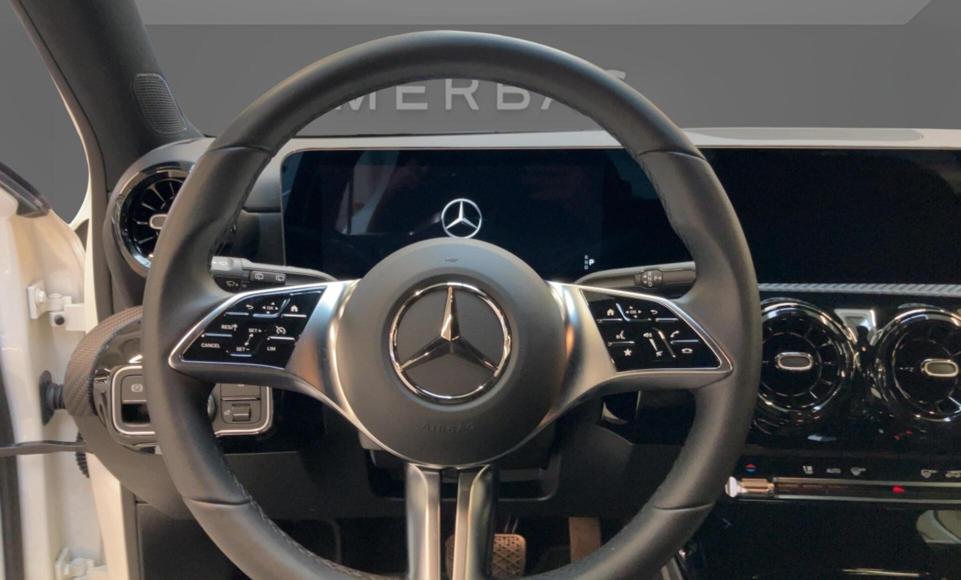 Mercedes-Benz - A 180 d Kompaktlimousine Österreich-Edition