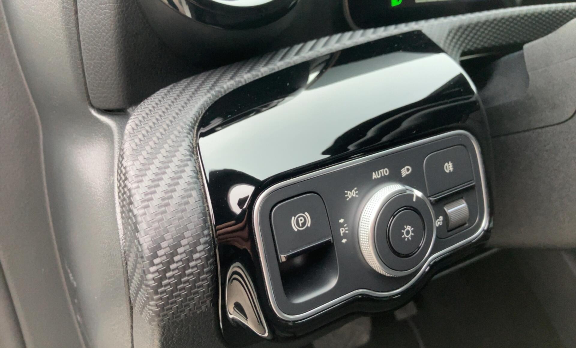 Mercedes-Benz - A 180 d Kompaktlimousine Österreich-Edition