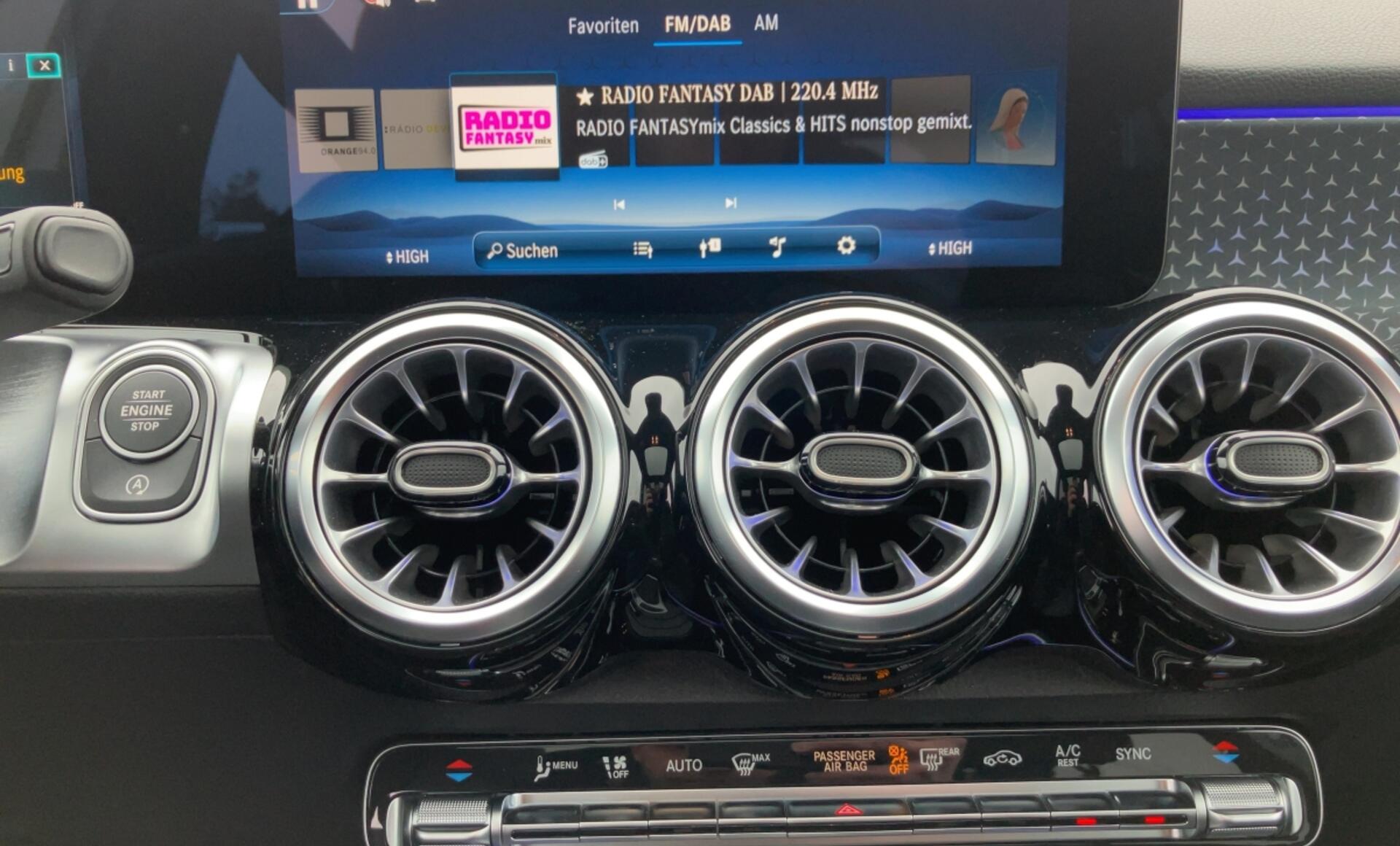 Mercedes-Benz - GLB 220 d 4MATIC AMG Line