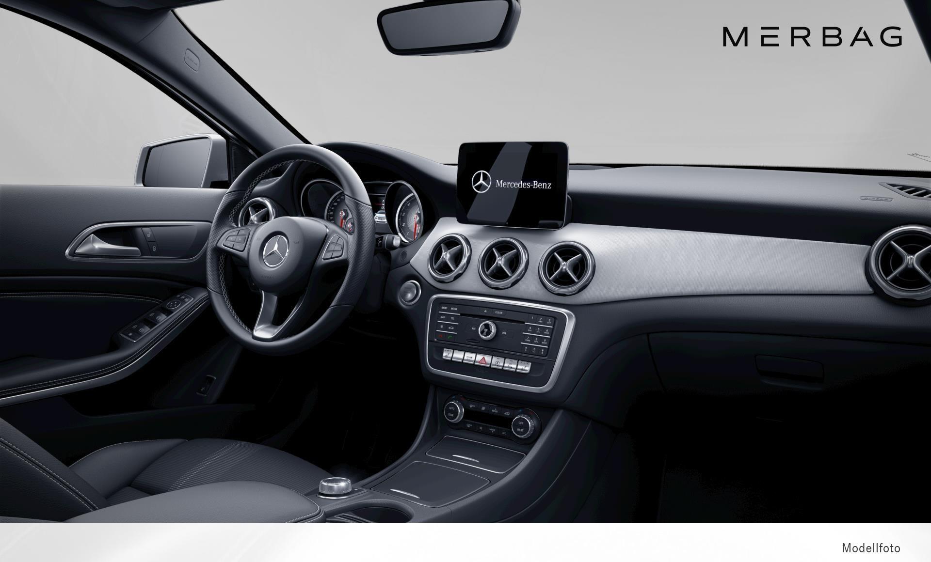 Mercedes-Benz - GLA 180