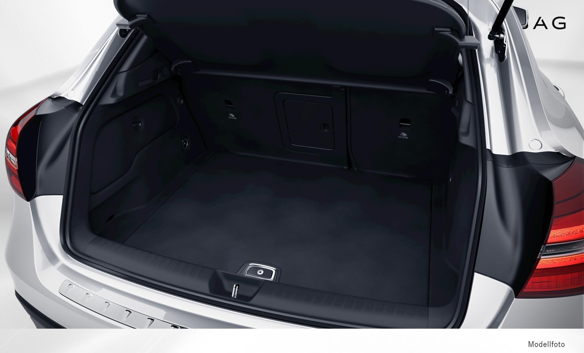 Mercedes-Benz - GLA 180