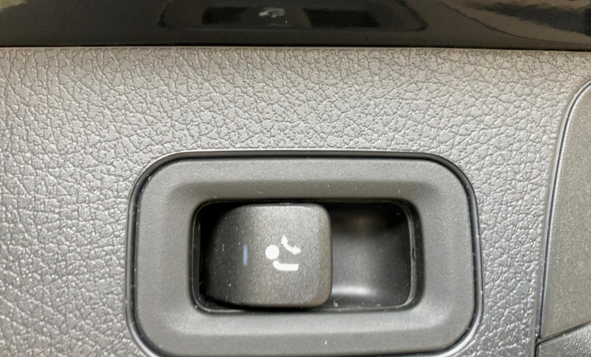 Mercedes-Benz - GLB 200 d 4MATIC