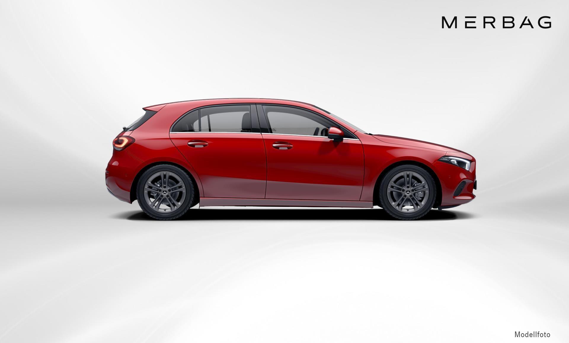 Mercedes-Benz - A 220 Kompaktlimousine