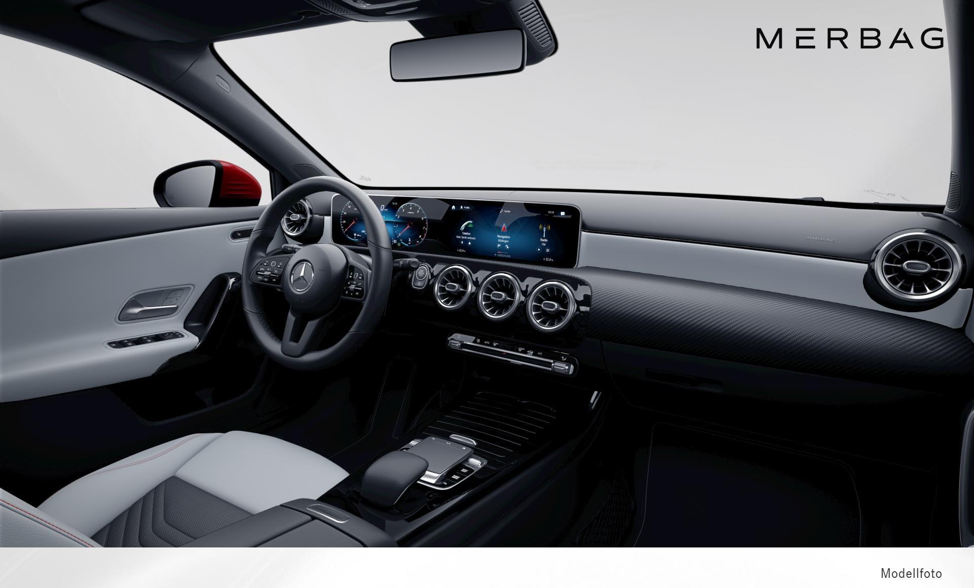 Mercedes-Benz - A 220 Kompaktlimousine