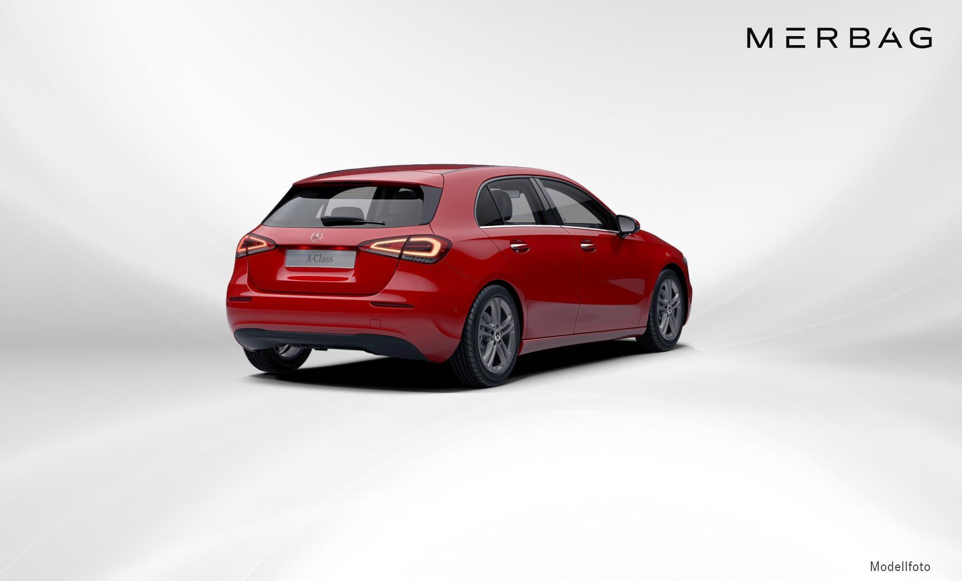 Mercedes-Benz - A 220 Kompaktlimousine