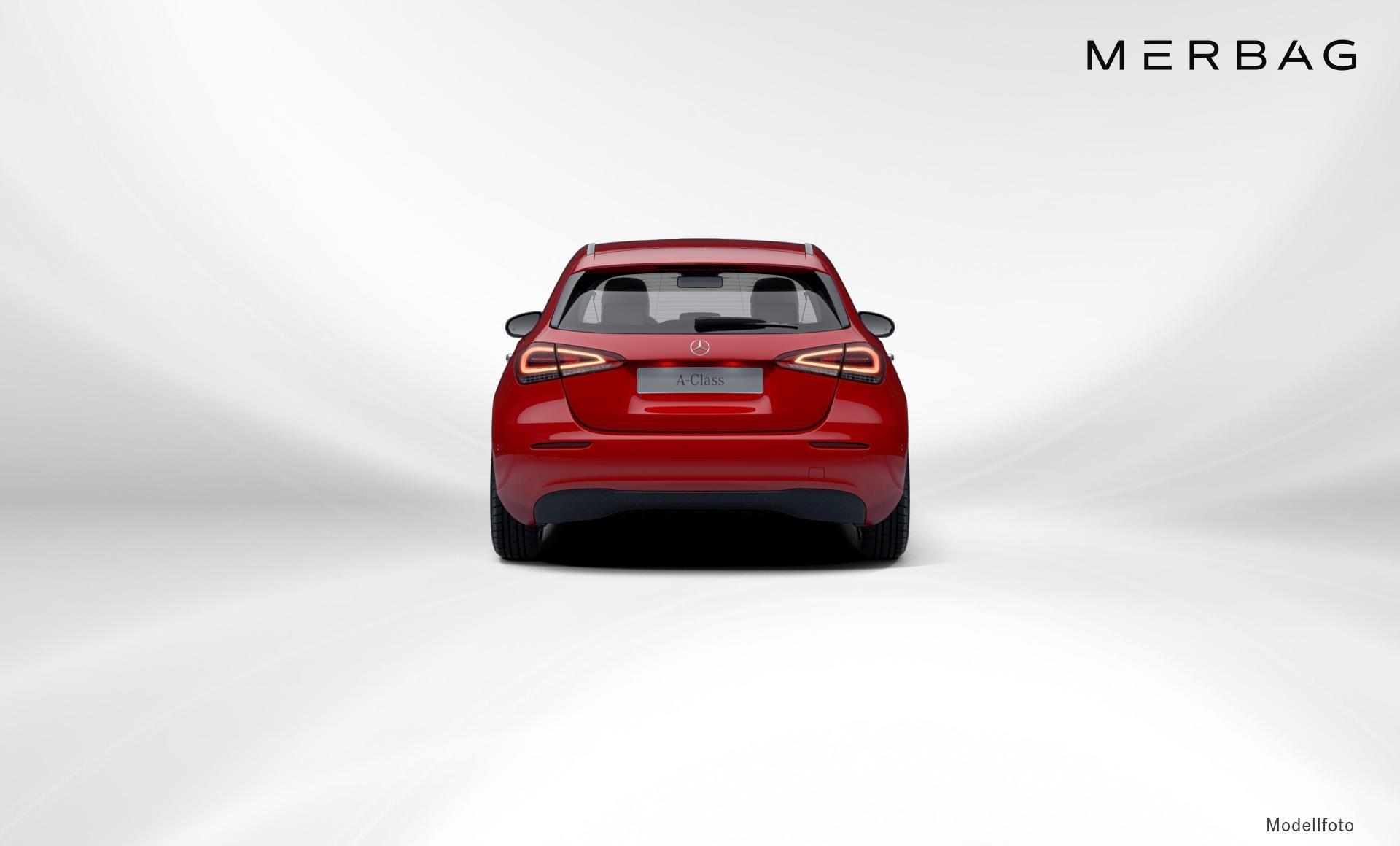 Mercedes-Benz - A 220 Kompaktlimousine