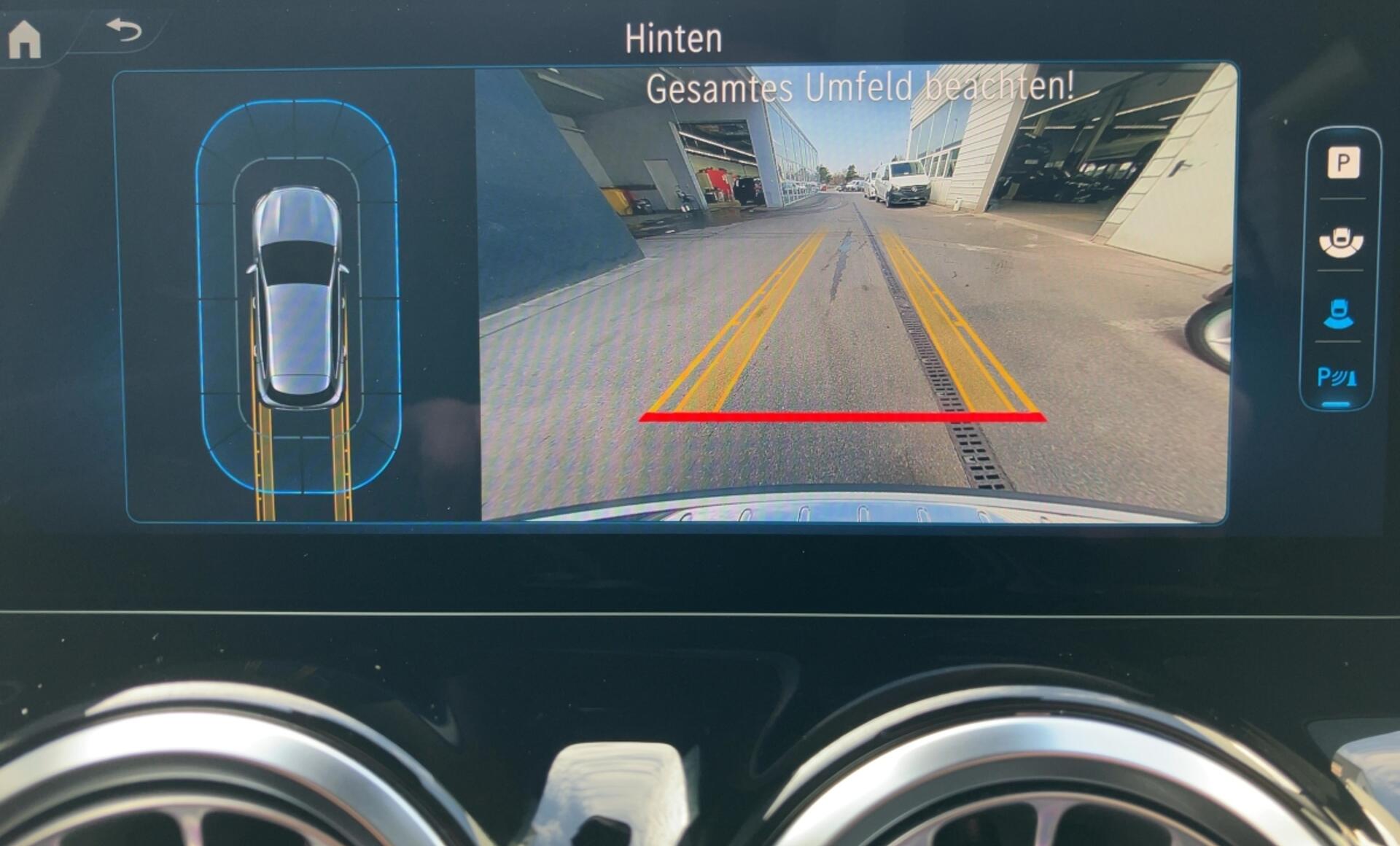 Mercedes-Benz - GLA 200