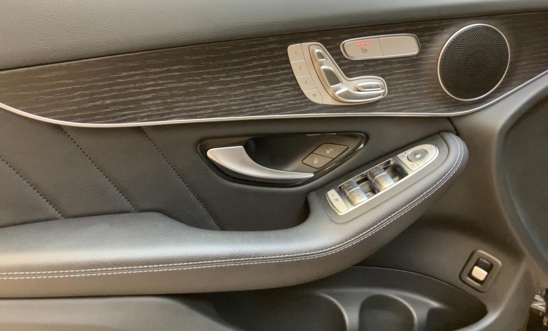 Mercedes-Benz - GLC 300 de 4MATIC