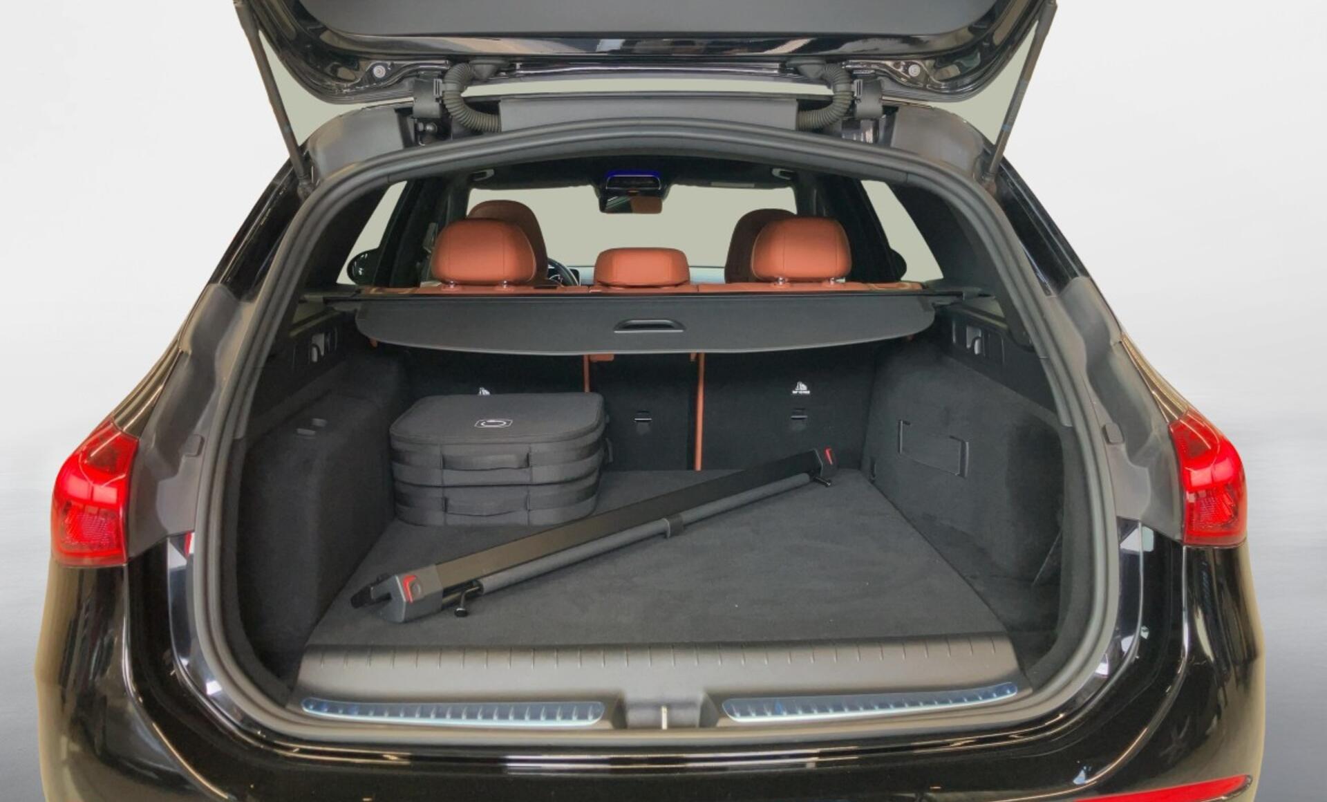 Mercedes-Benz - C 300 e T-Modell