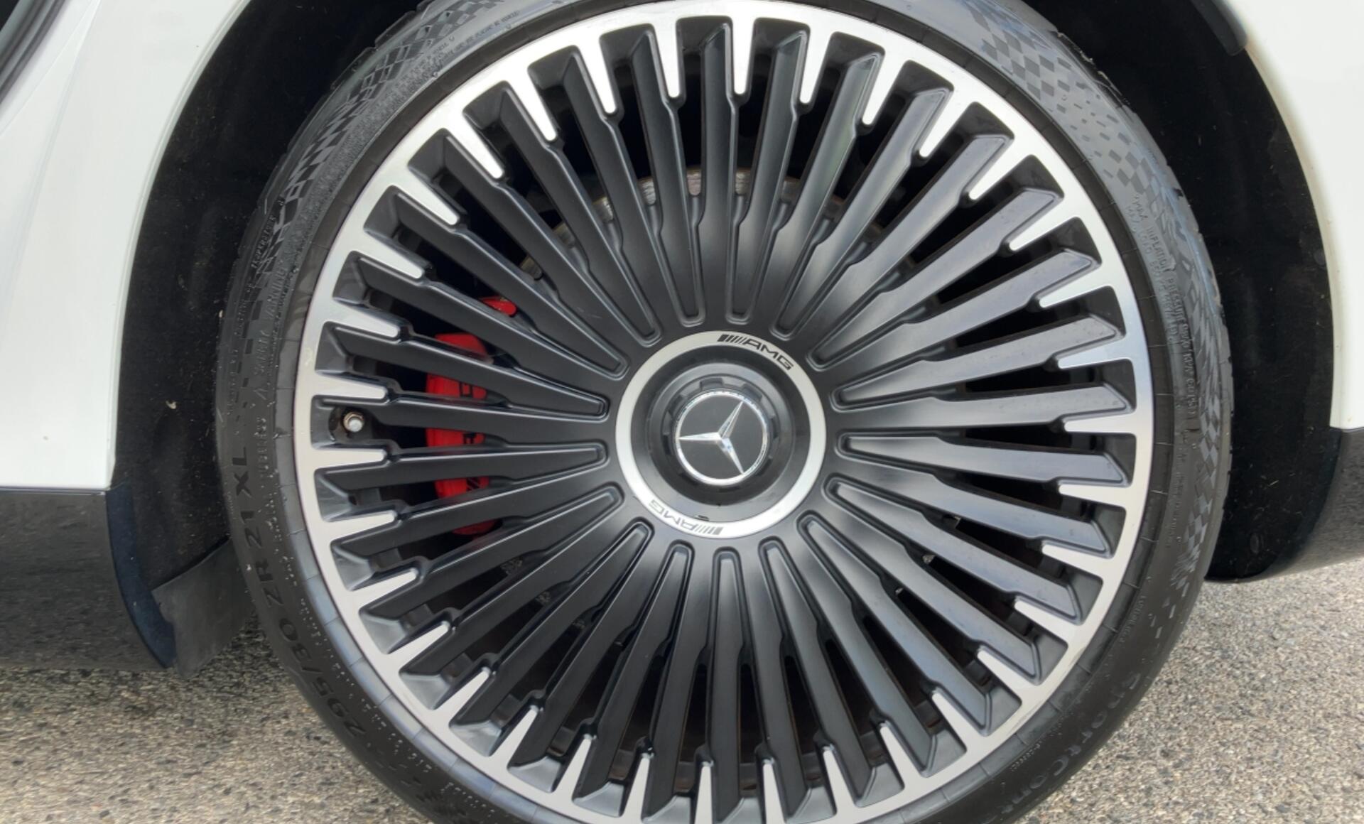 Mercedes-AMG - EQE 43 4MATIC