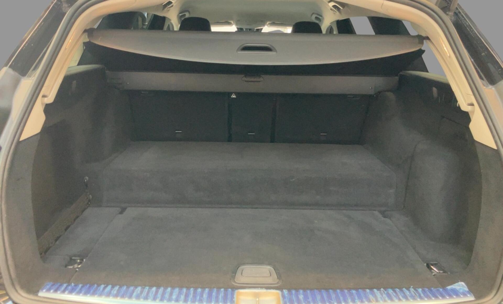 Mercedes-Benz - E 300 de T-Modell
