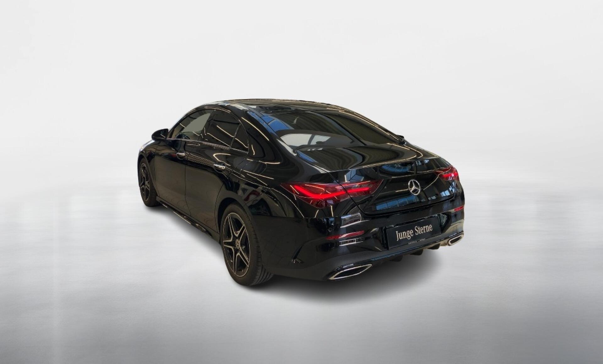 Mercedes-Benz - CLA 180 d Coupé Österreich-Edition