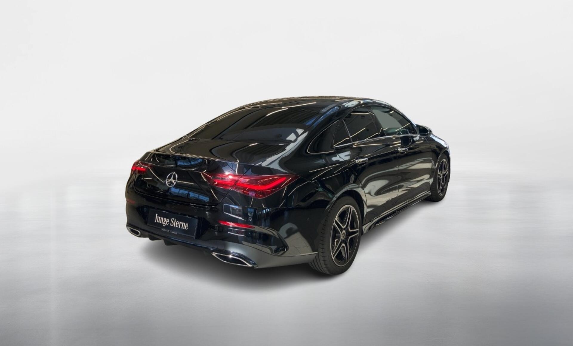 Mercedes-Benz - CLA 180 d Coupé Österreich-Edition