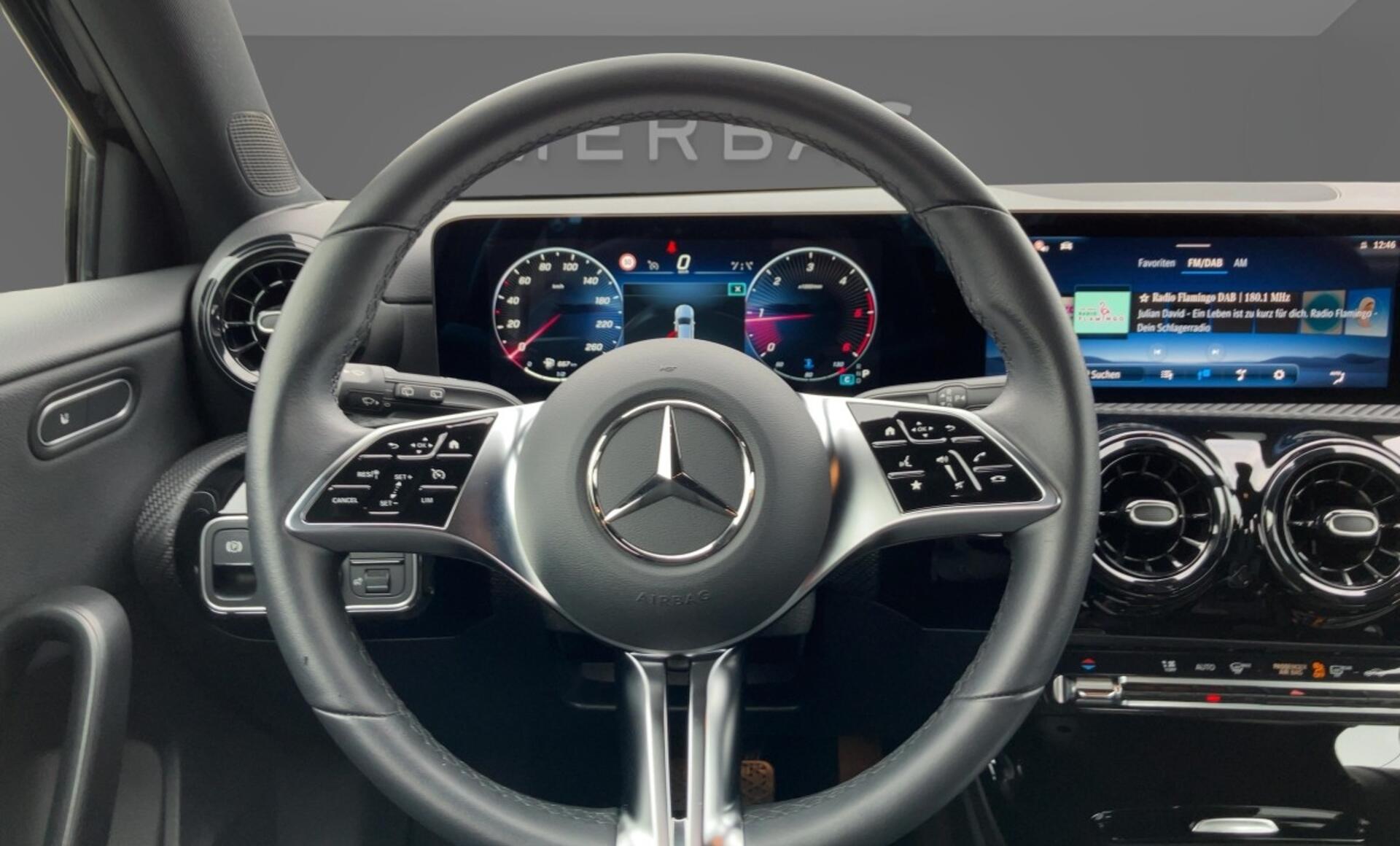 Mercedes-Benz - A 180 d Kompaktlimousine Österreich-Edition