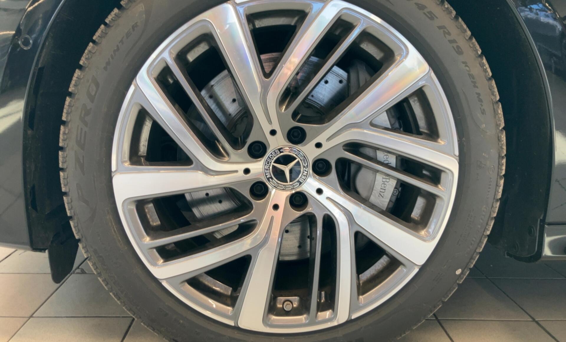 Mercedes-Benz - E 300 de 4MATIC T-Modell