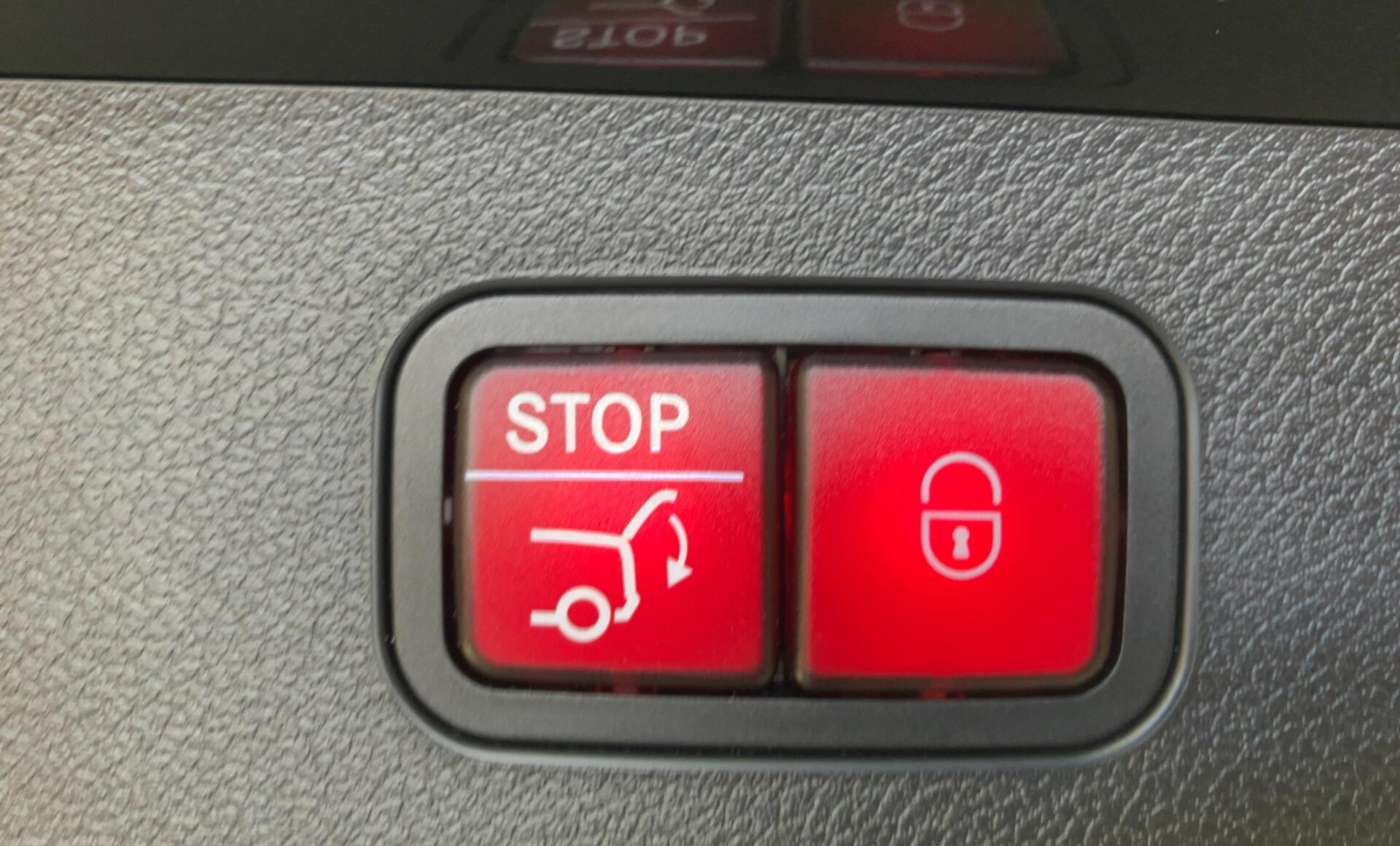 Mercedes-Benz - E 300 de 4MATIC T-Modell