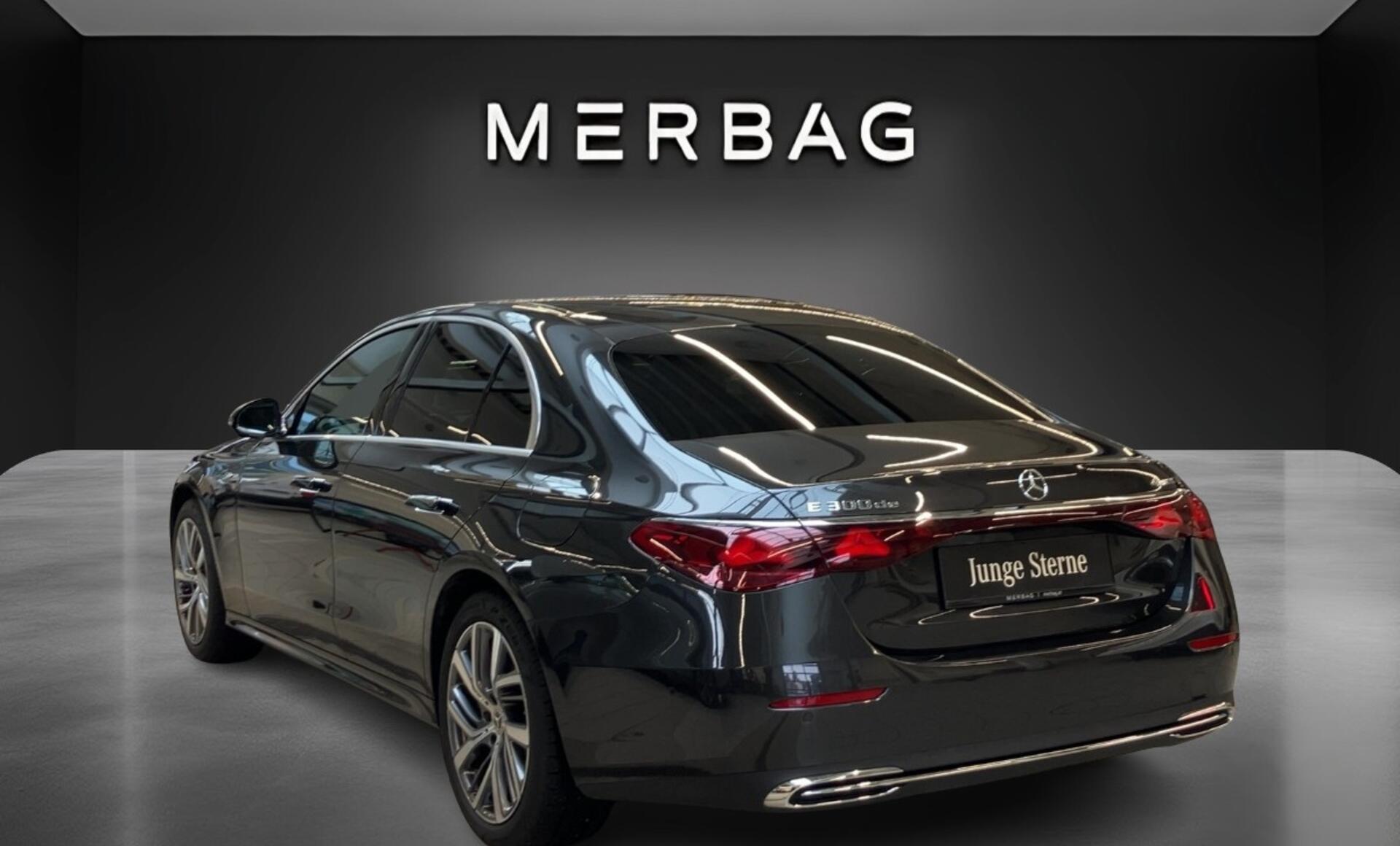 Mercedes-Benz - E 300 de 4MATIC Limousine