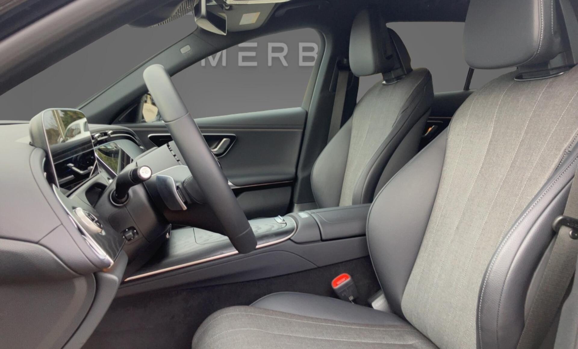 Mercedes-Benz - E 300 de T-Modell Österreich-Edition