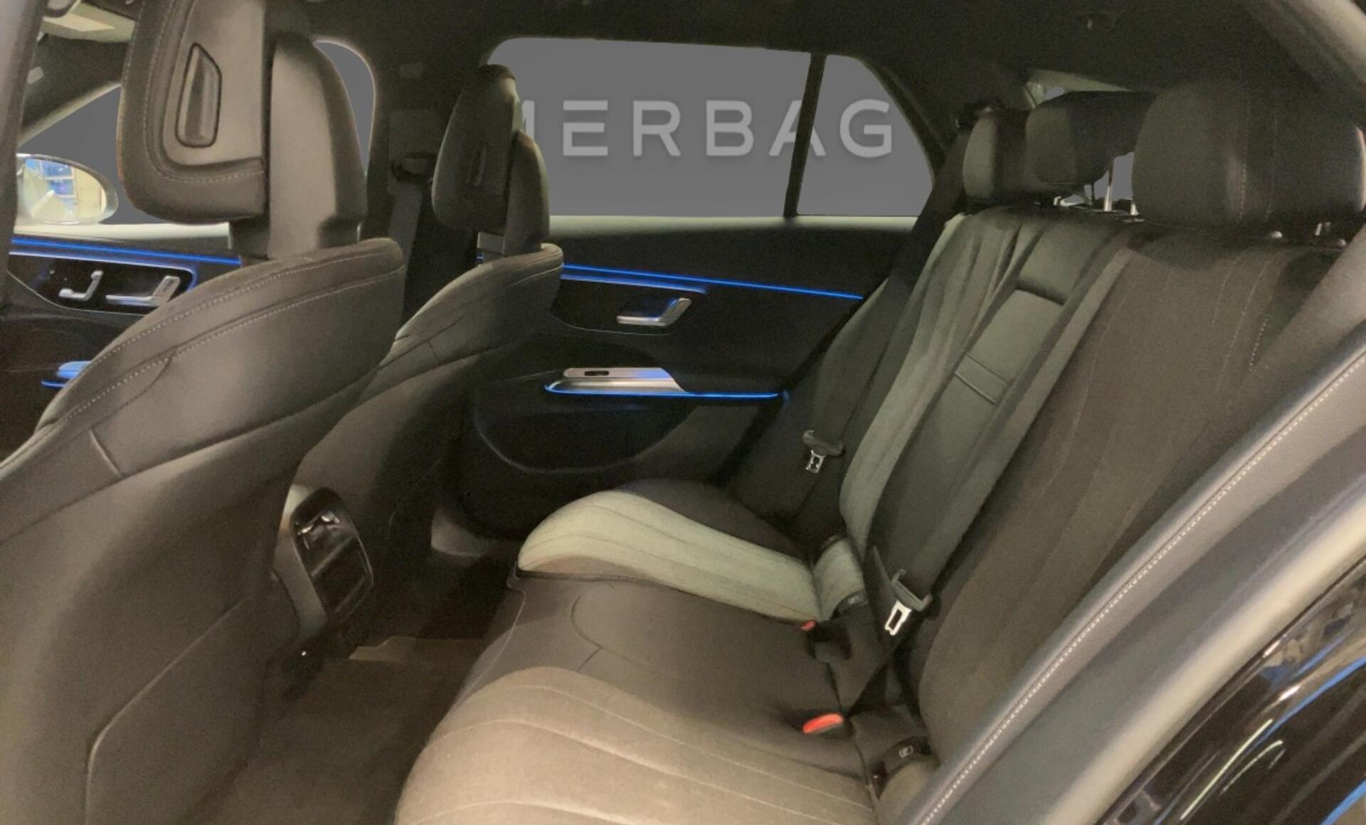 Mercedes-Benz - E 300 de T-Modell Österreich-Edition