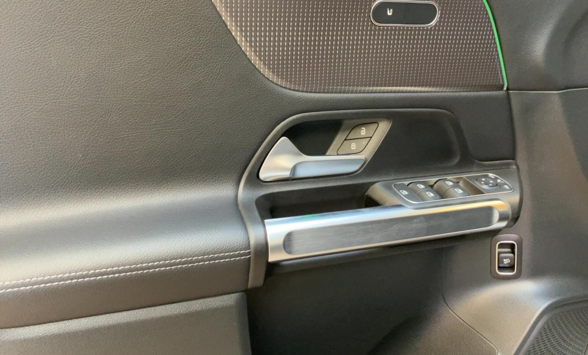 Mercedes-Benz - GLB 200 d 4MATIC