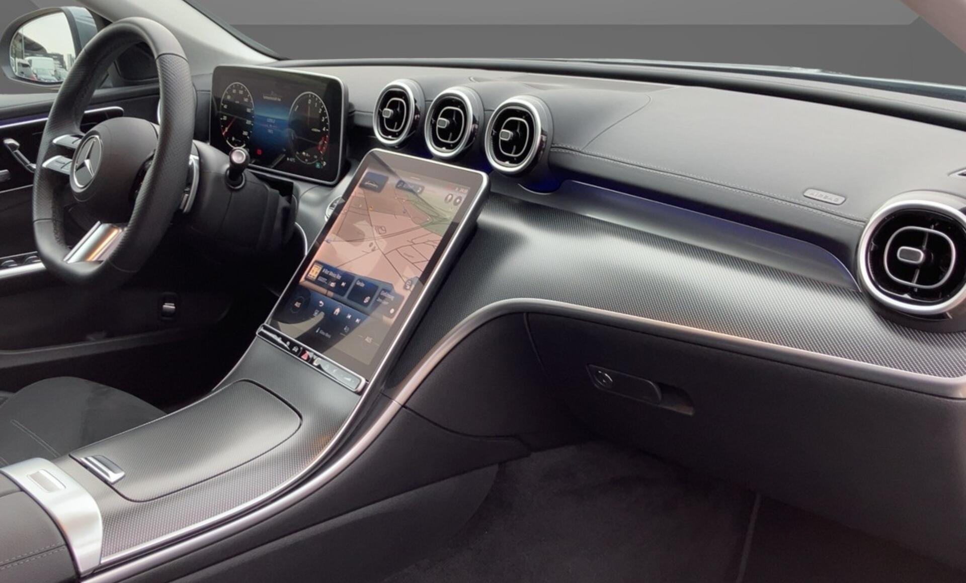 Mercedes-Benz - C 300 de 4MATIC