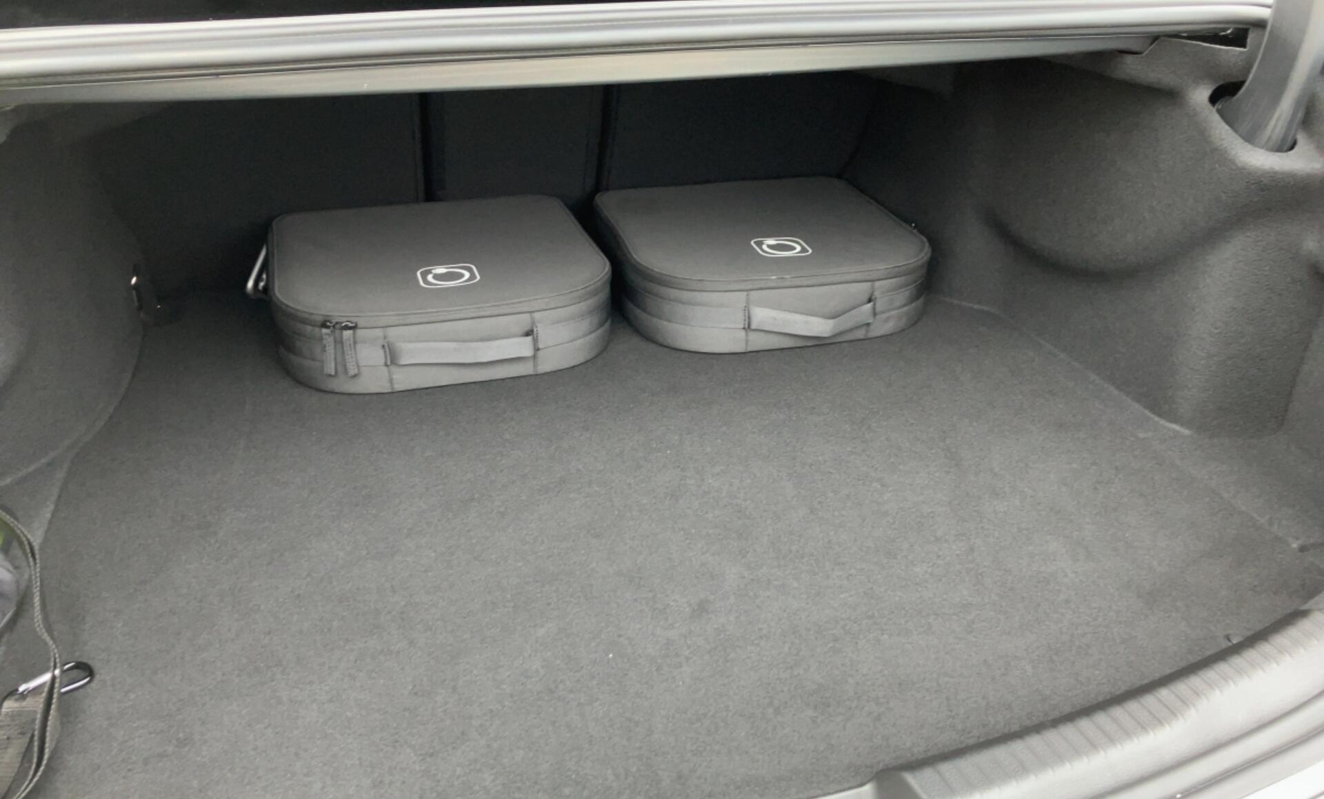 Mercedes-Benz - C 300 de 4MATIC